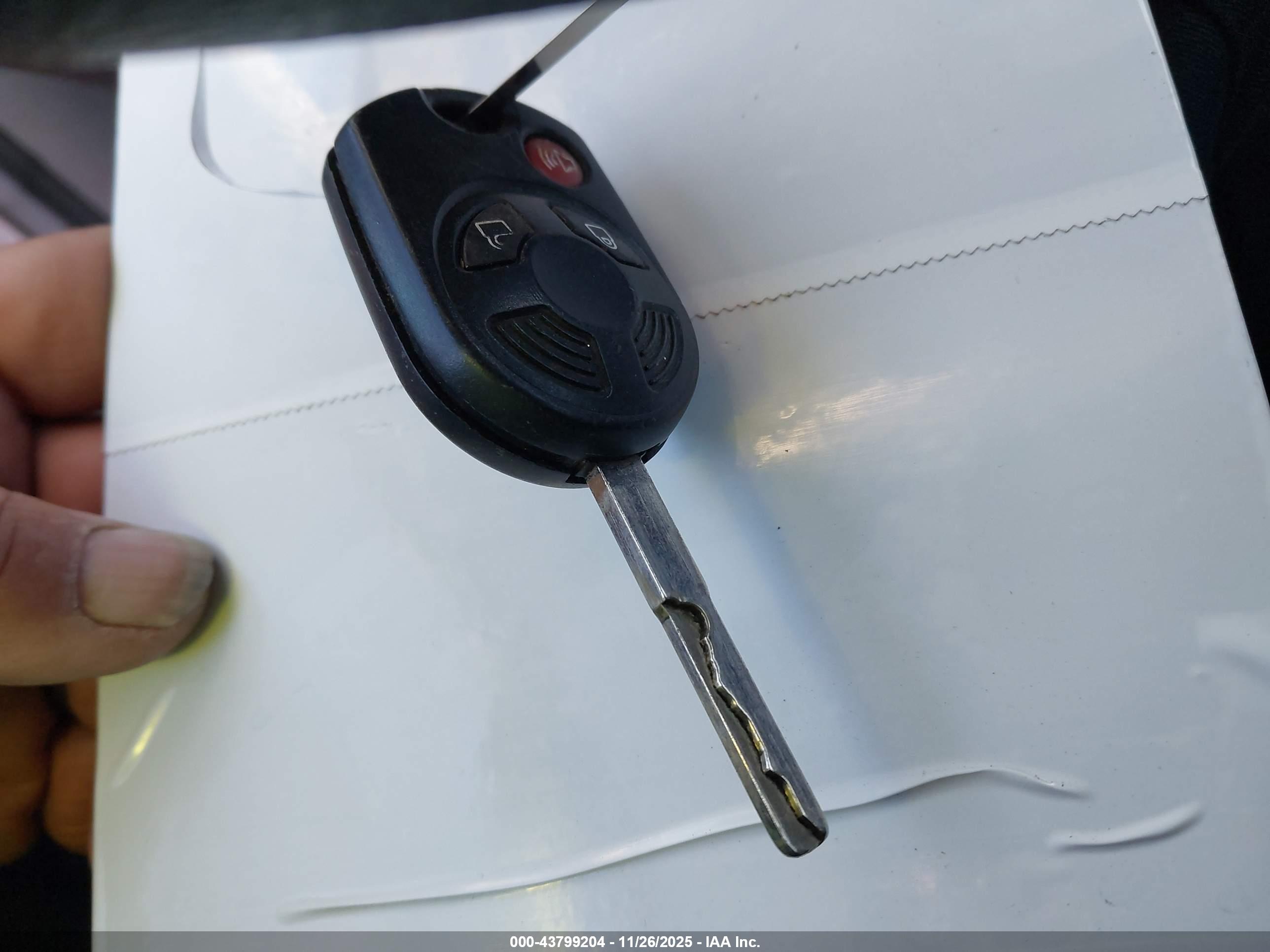 FORD ESCAPE image 11