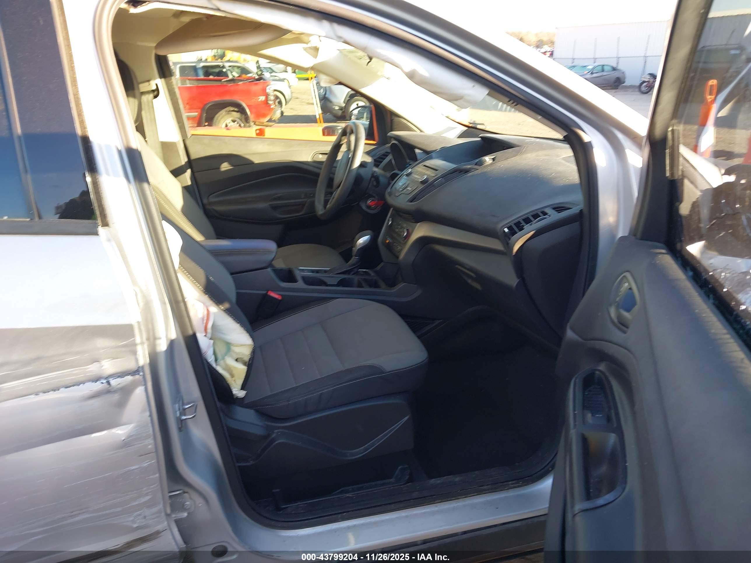 FORD ESCAPE image 5