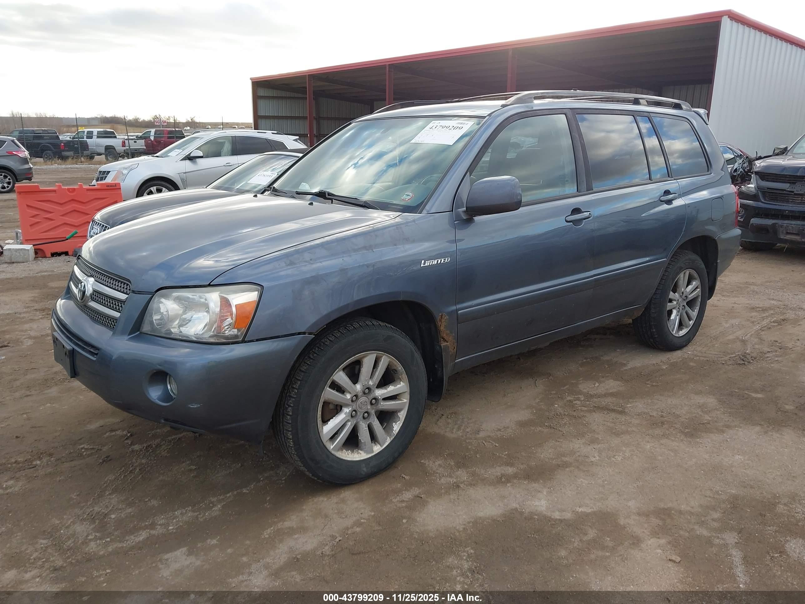 TOYOTA HIGHLANDER image 2