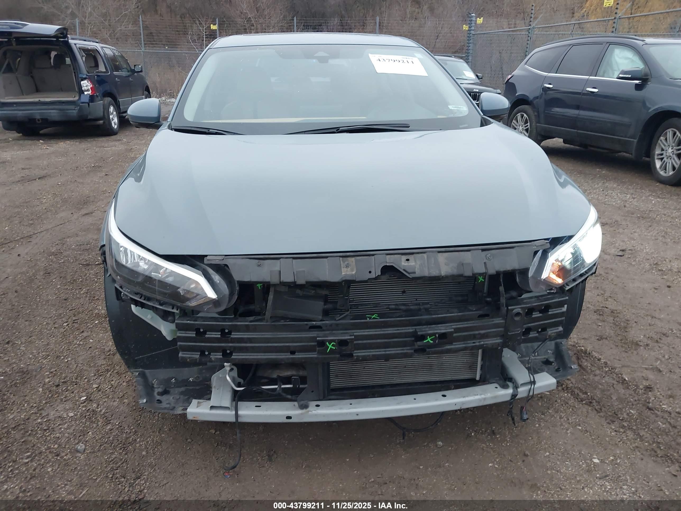 NISSAN SENTRA image 6