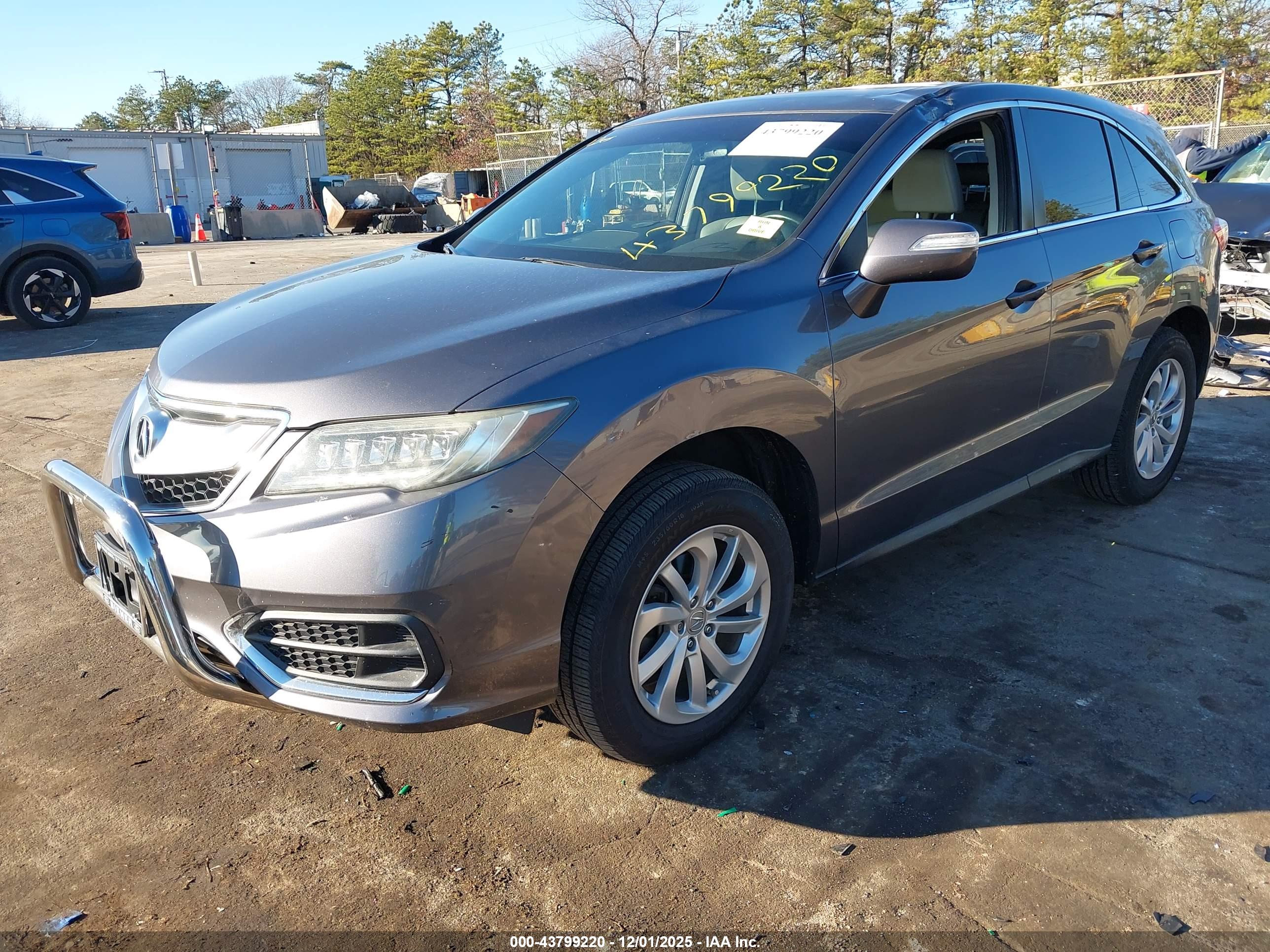 ACURA RDX image 2