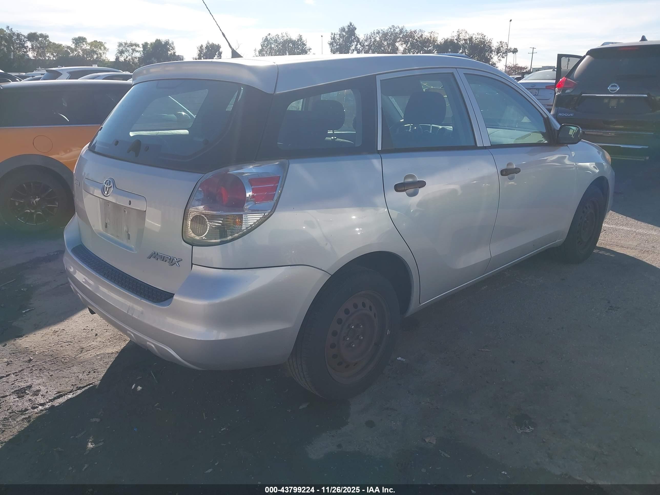 TOYOTA MATRIX image 4