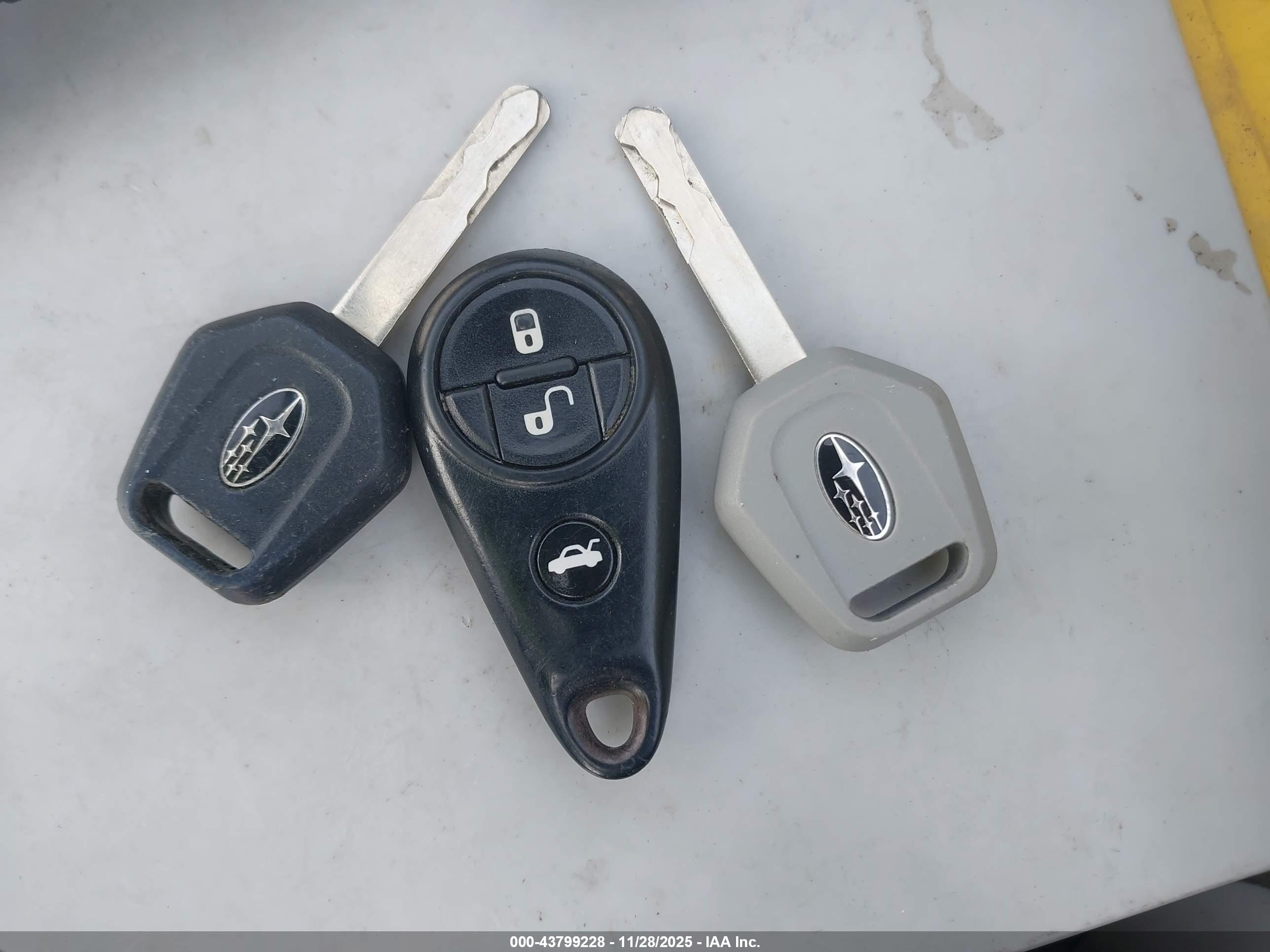 SUBARU FORESTER image 11