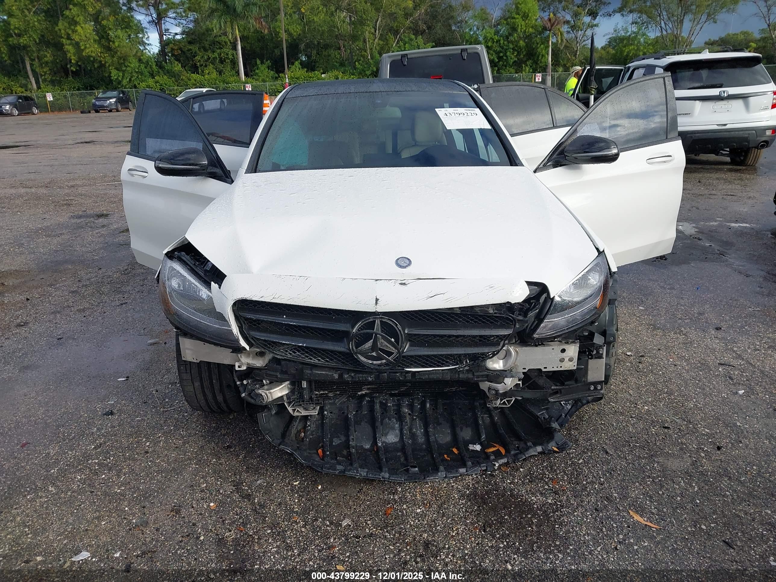 MERCEDES-BENZ C image 6