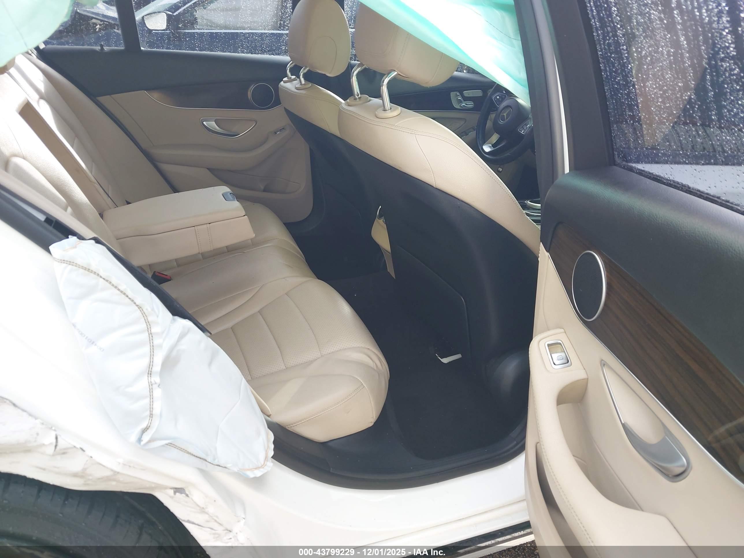 MERCEDES-BENZ C image 8