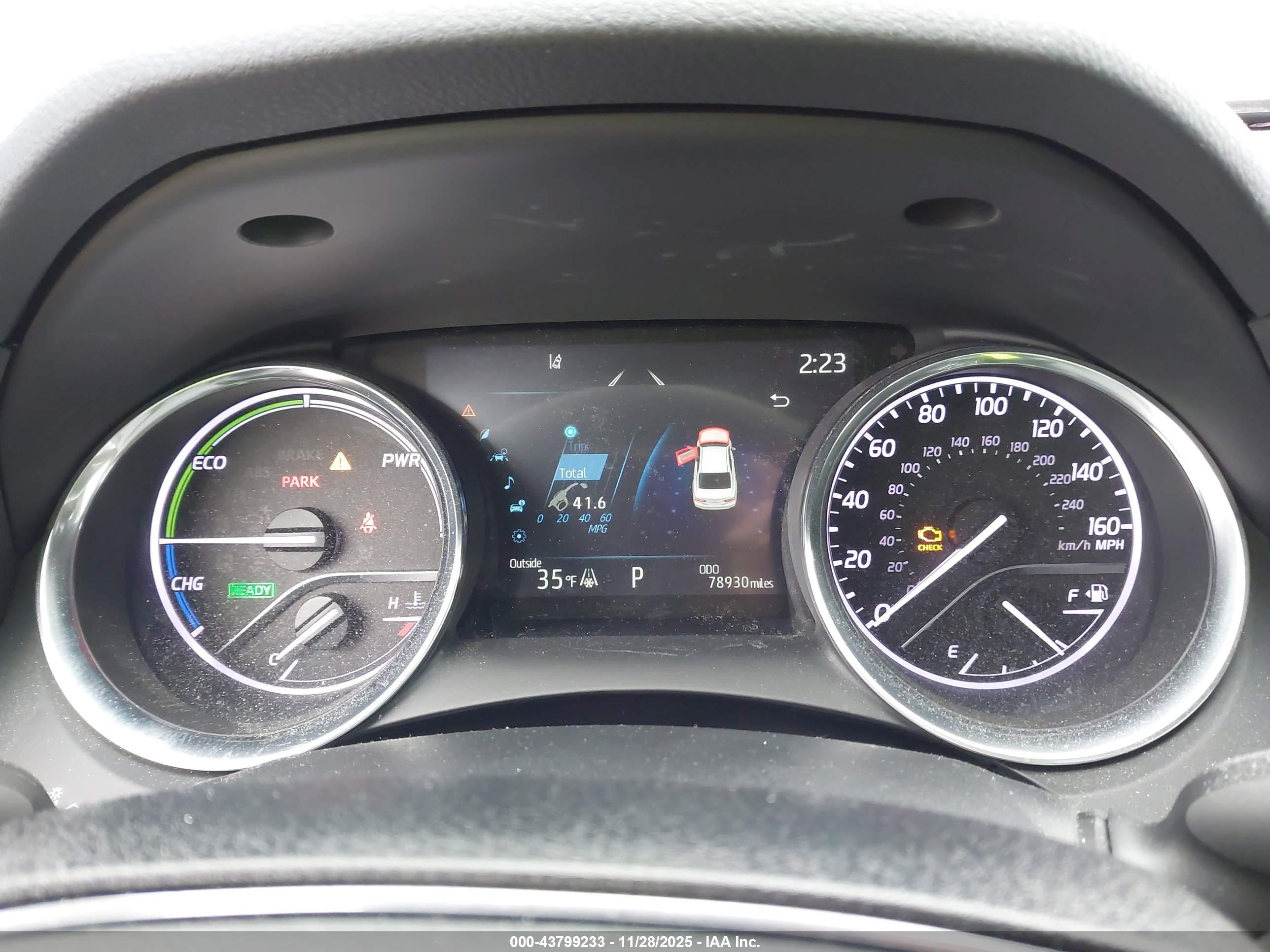 TOYOTA CAMRY image 7