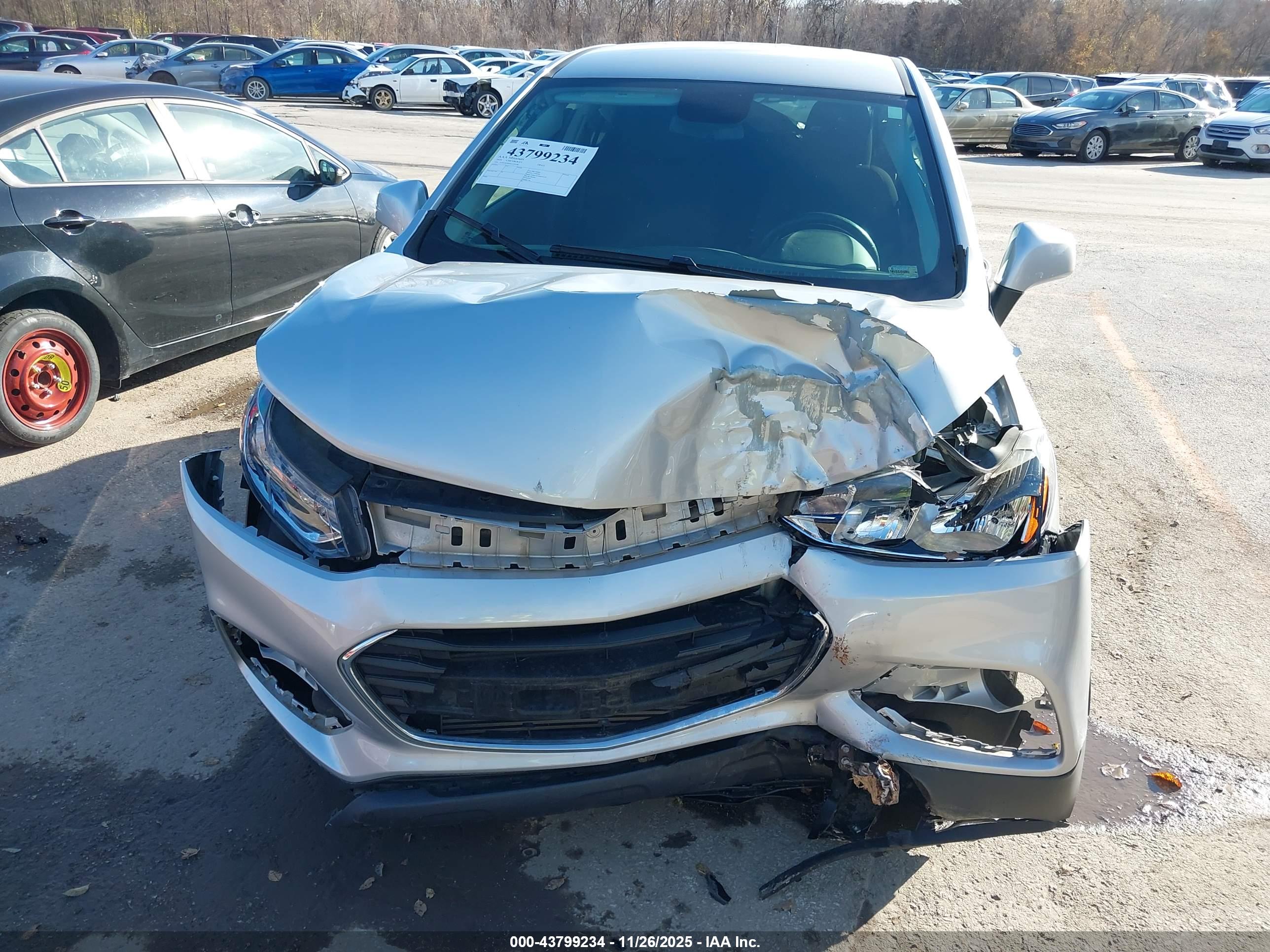 CHEVROLET TRAX image 6