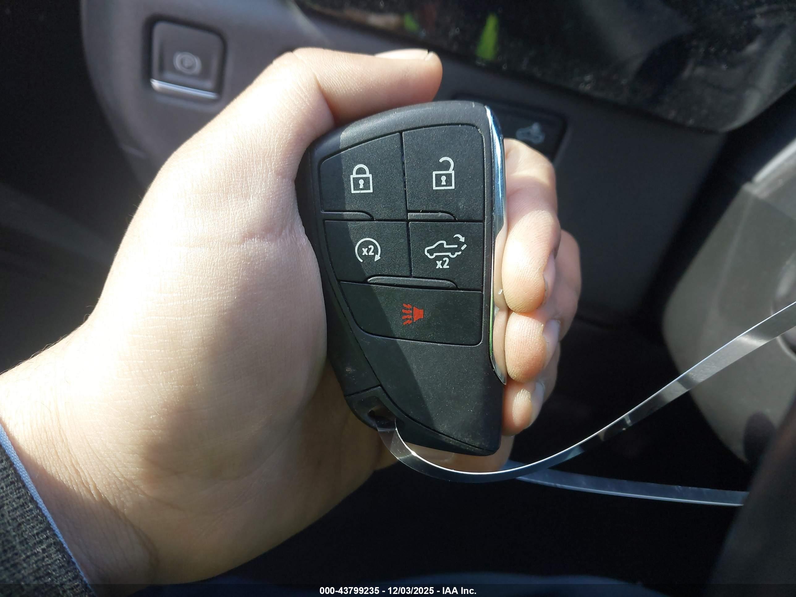 GMC SIERRA image 11