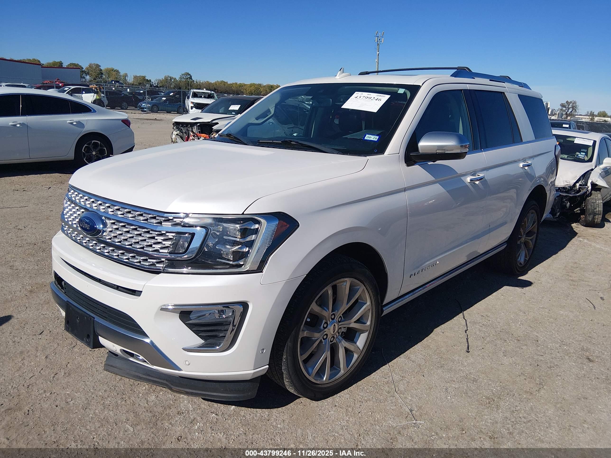 FORD EXPEDITION image 2