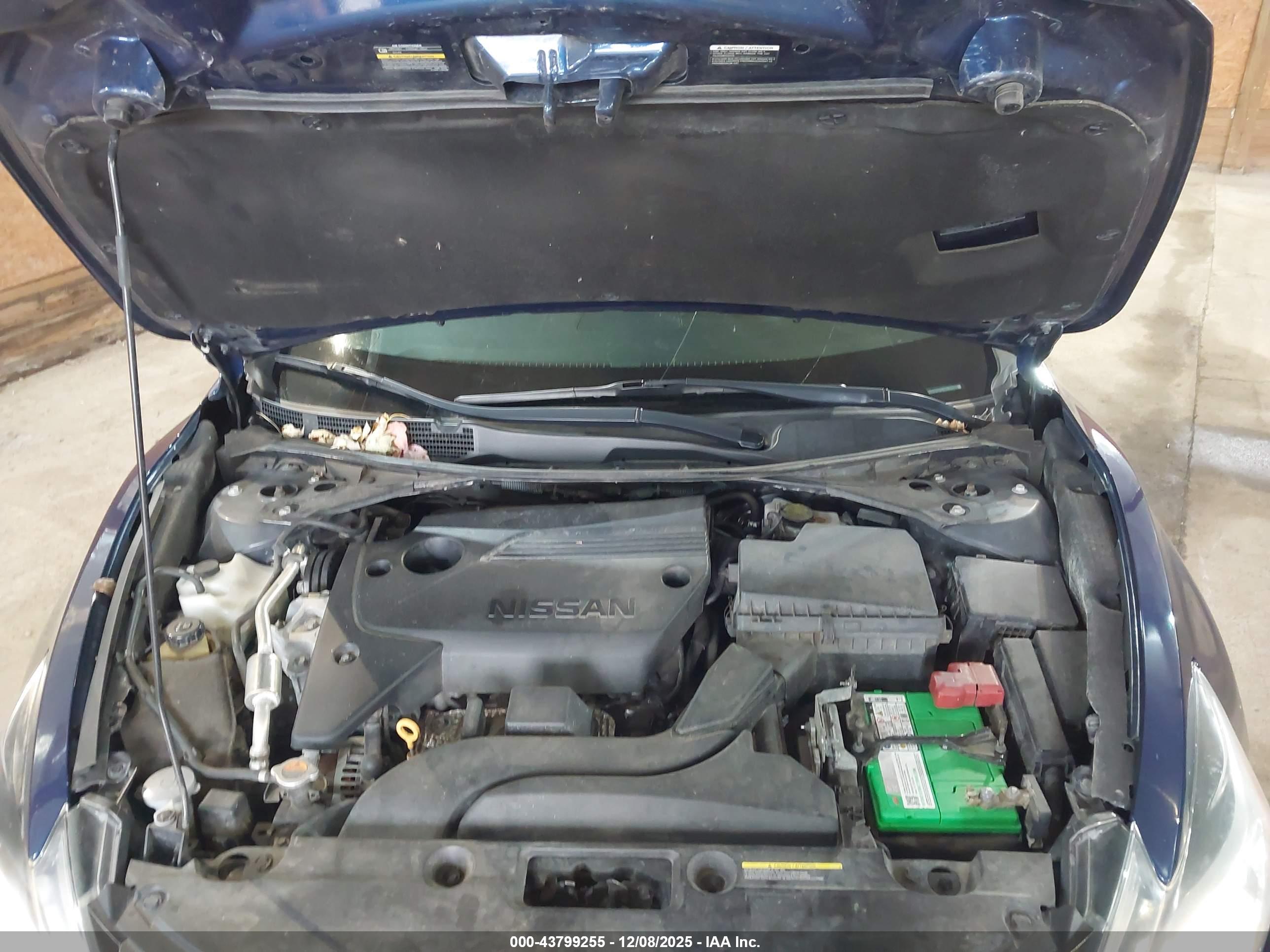 NISSAN ALTIMA image 10