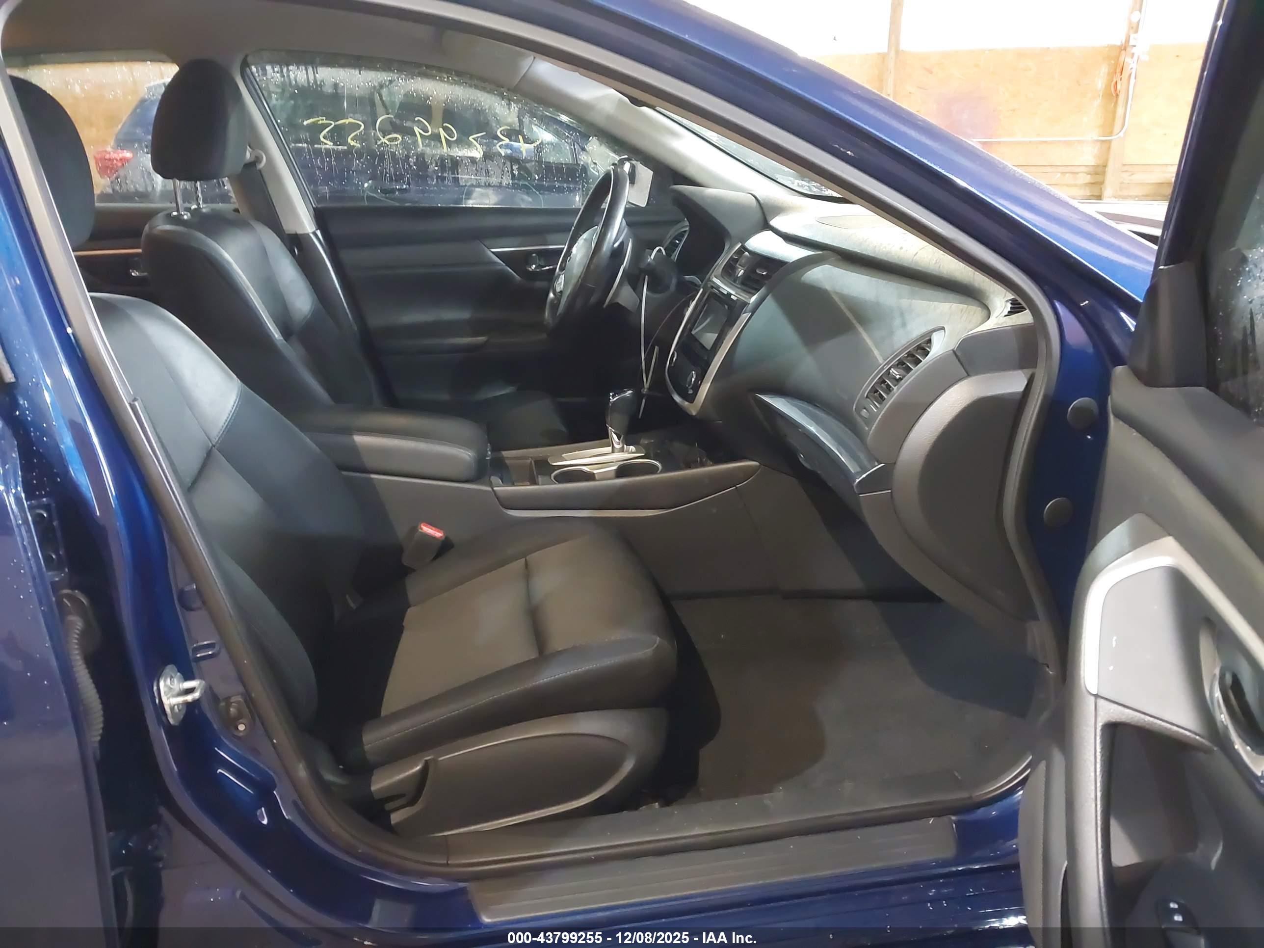 NISSAN ALTIMA image 5