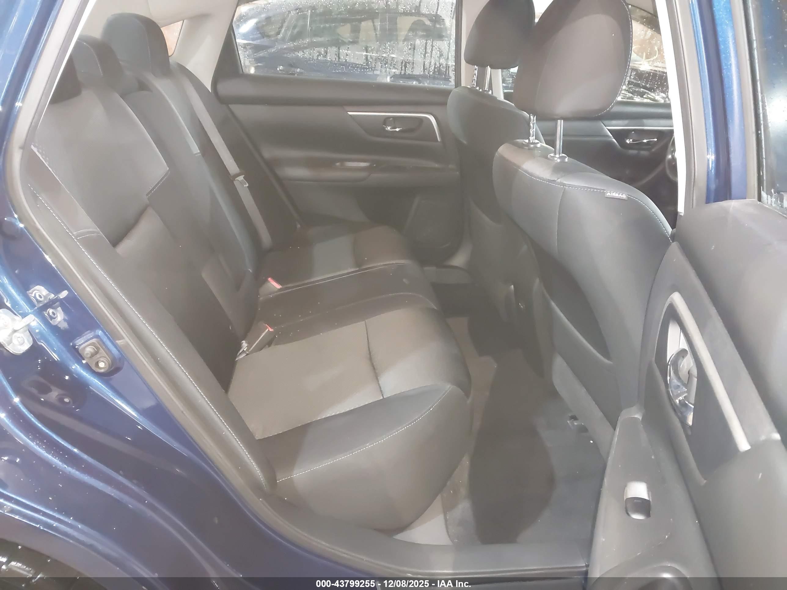 NISSAN ALTIMA image 8