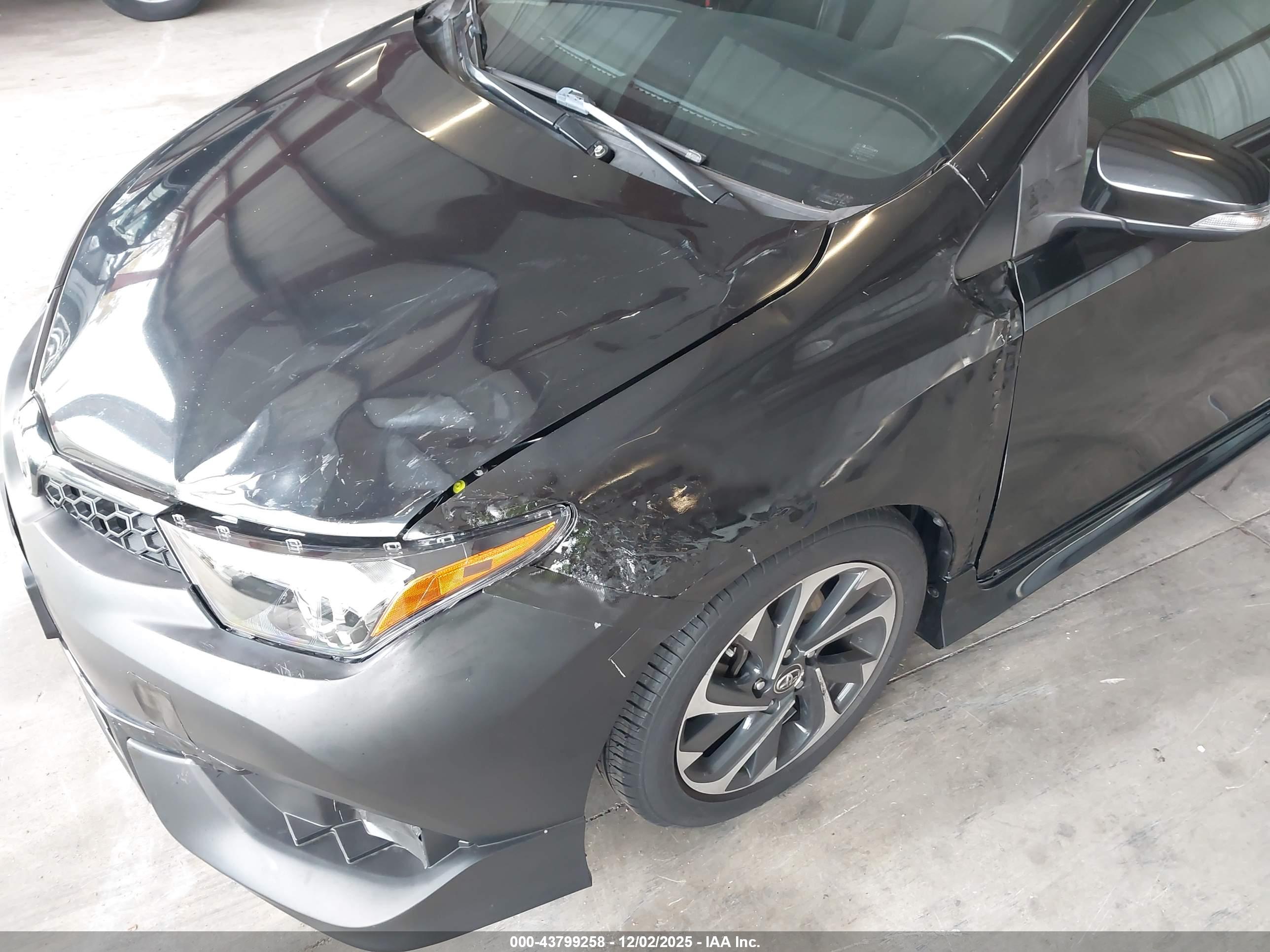 TOYOTA COROLLA image 6