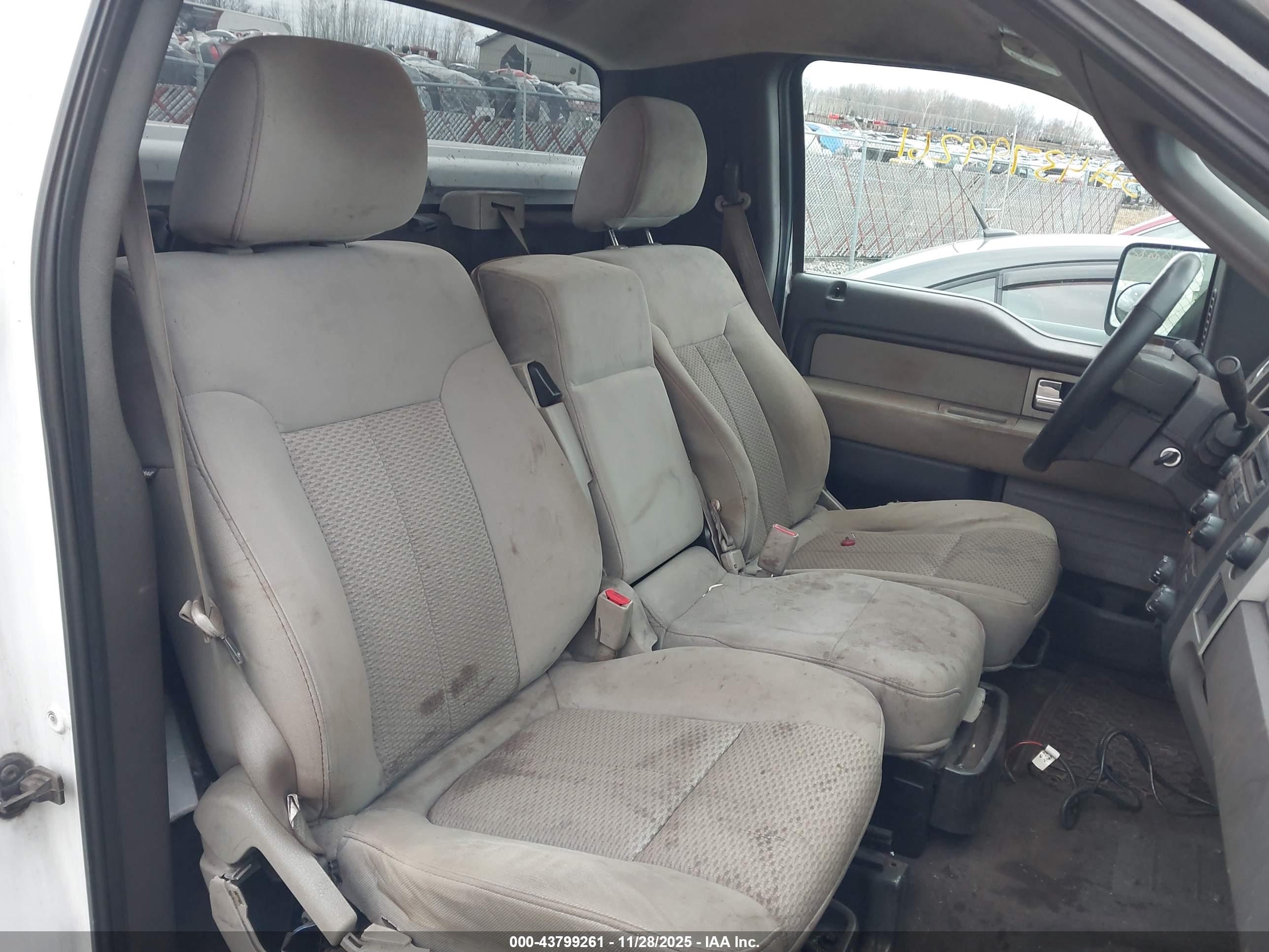 FORD F-150 image 8