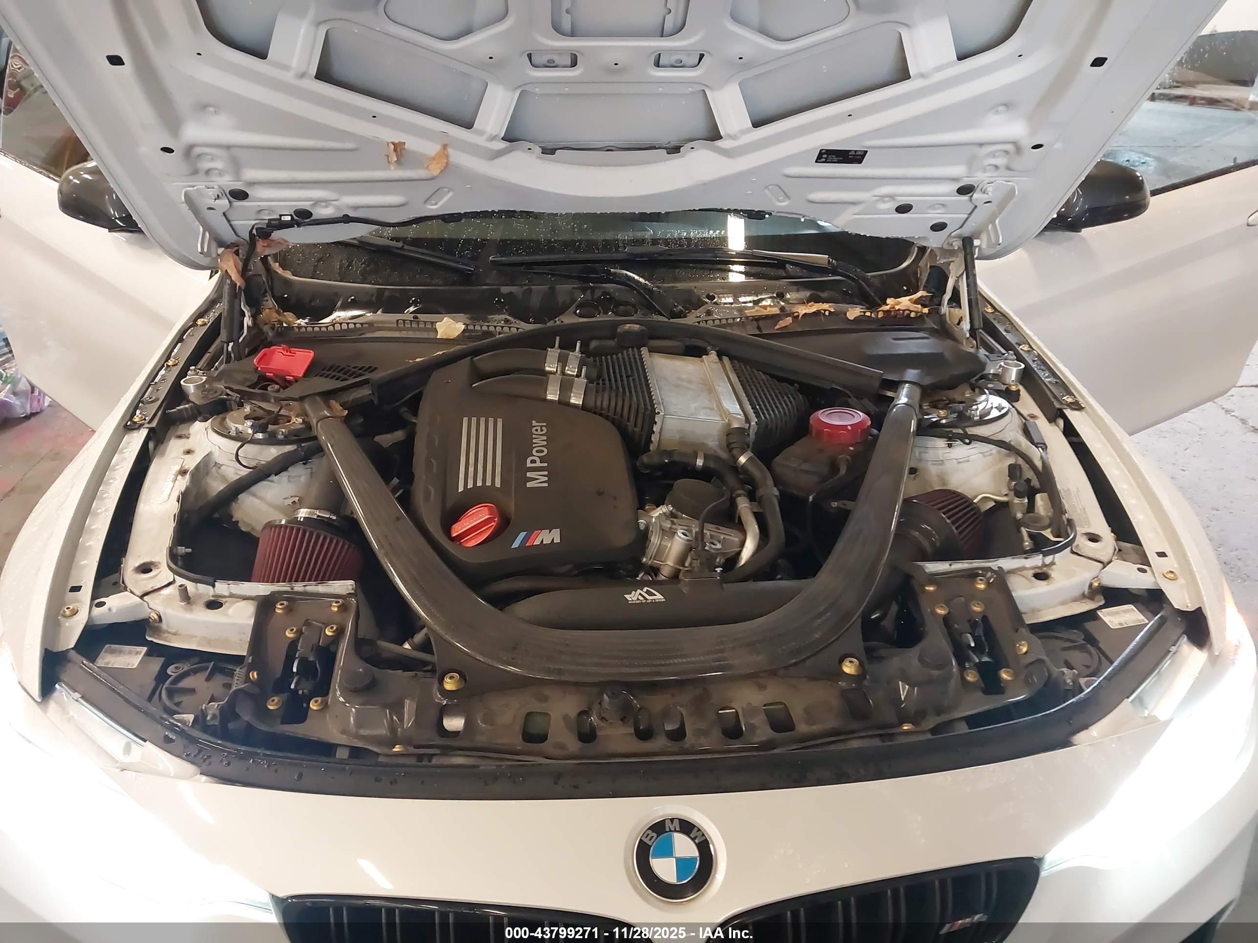 BMW M4 image 10