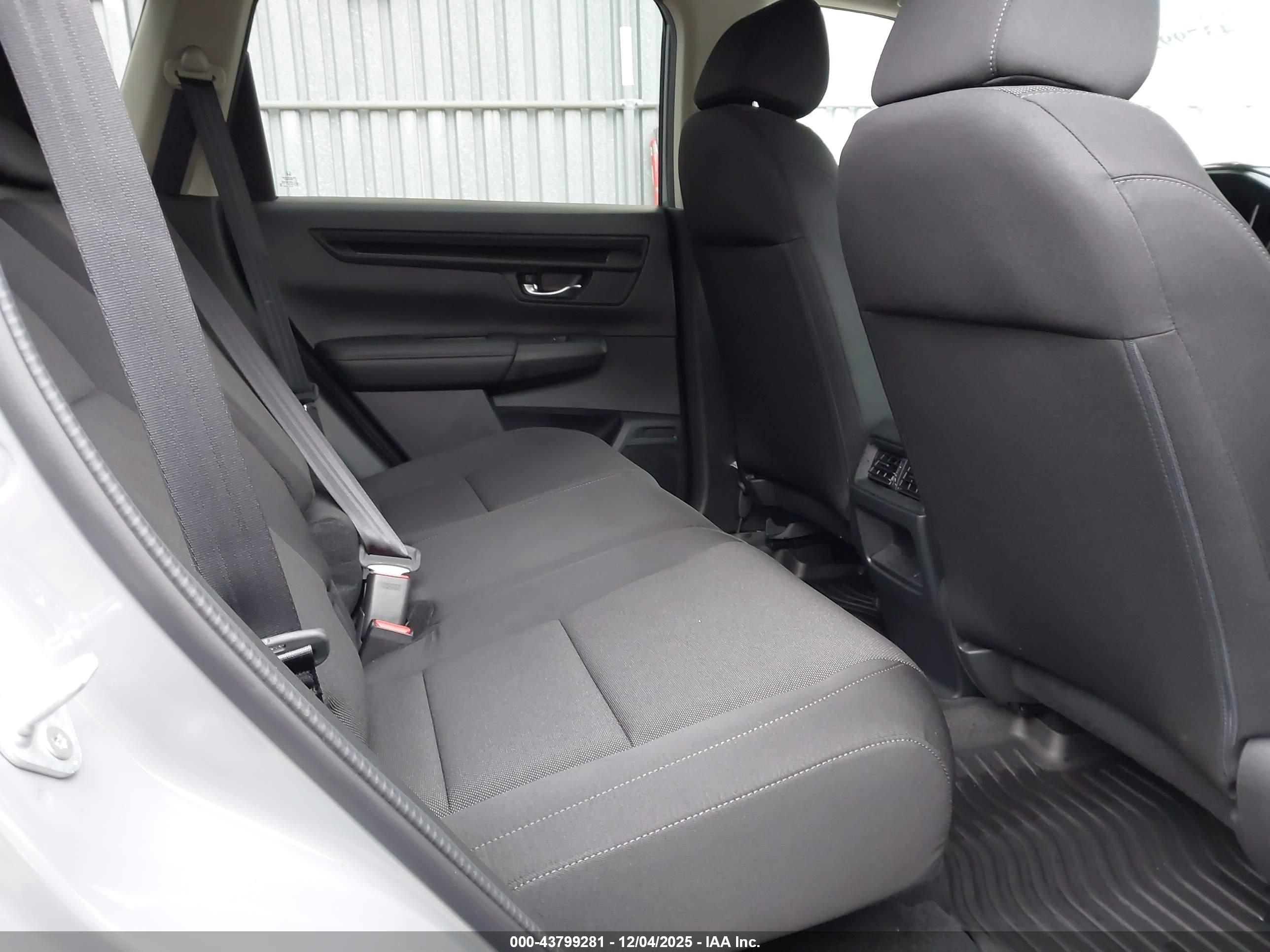 HONDA CR-V image 8