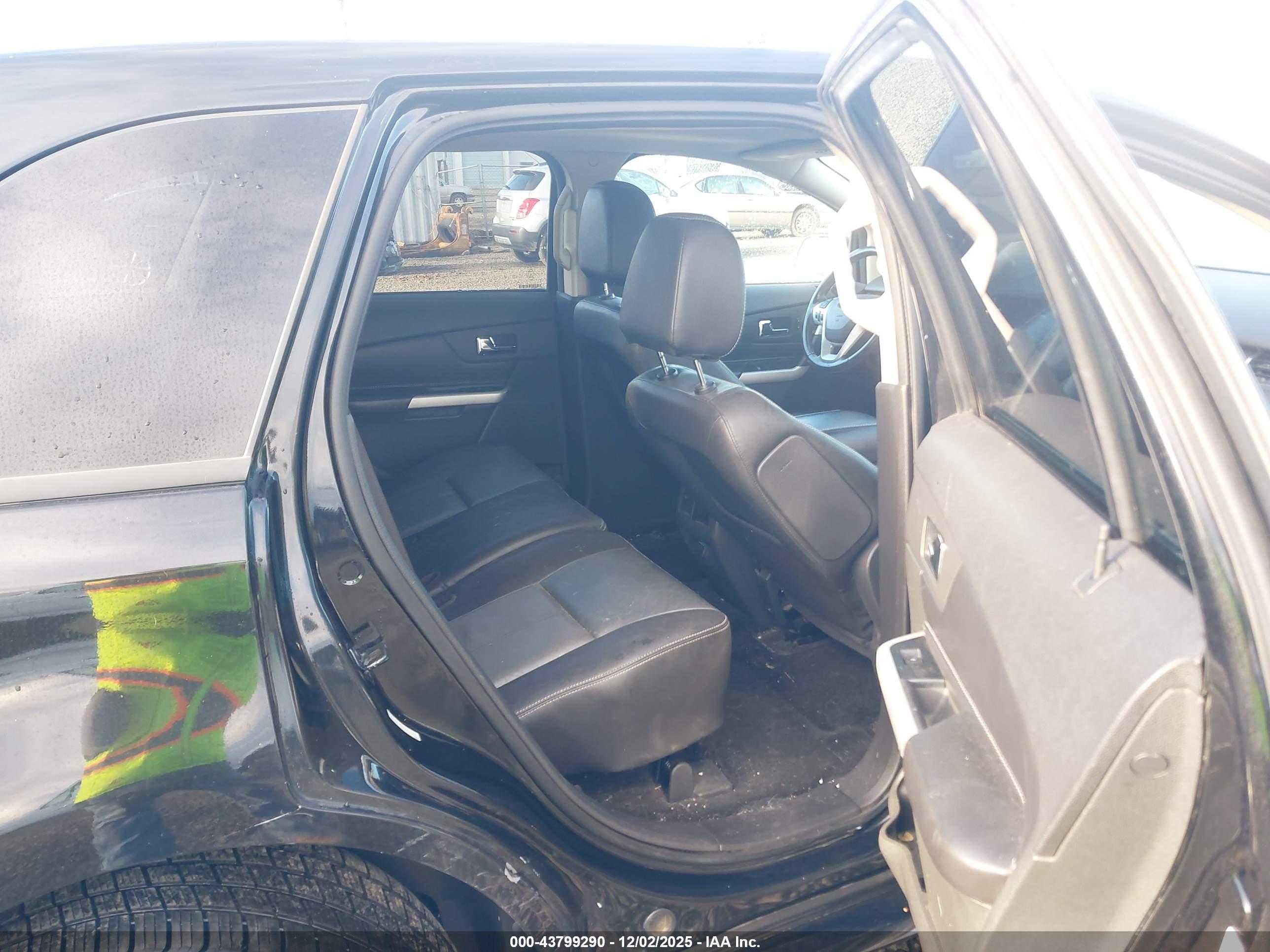 FORD EDGE image 8