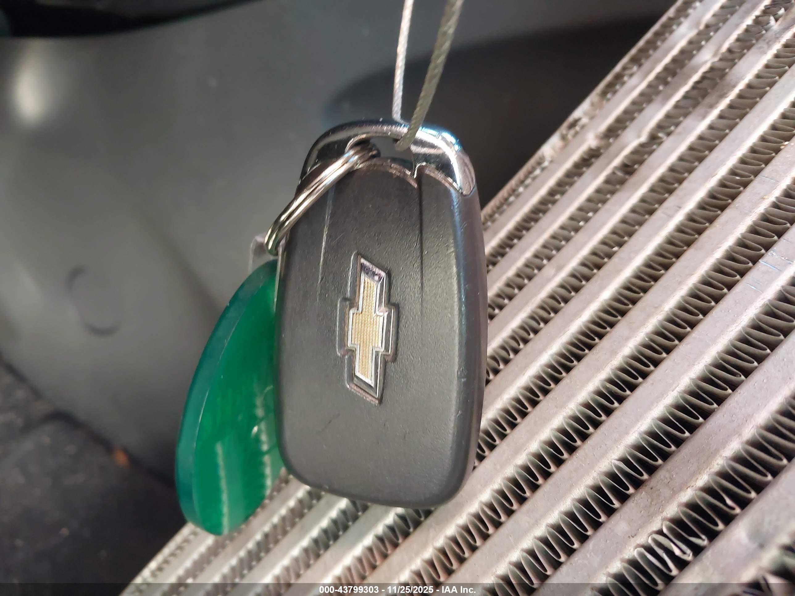 CHEVROLET EQUINOX image 11