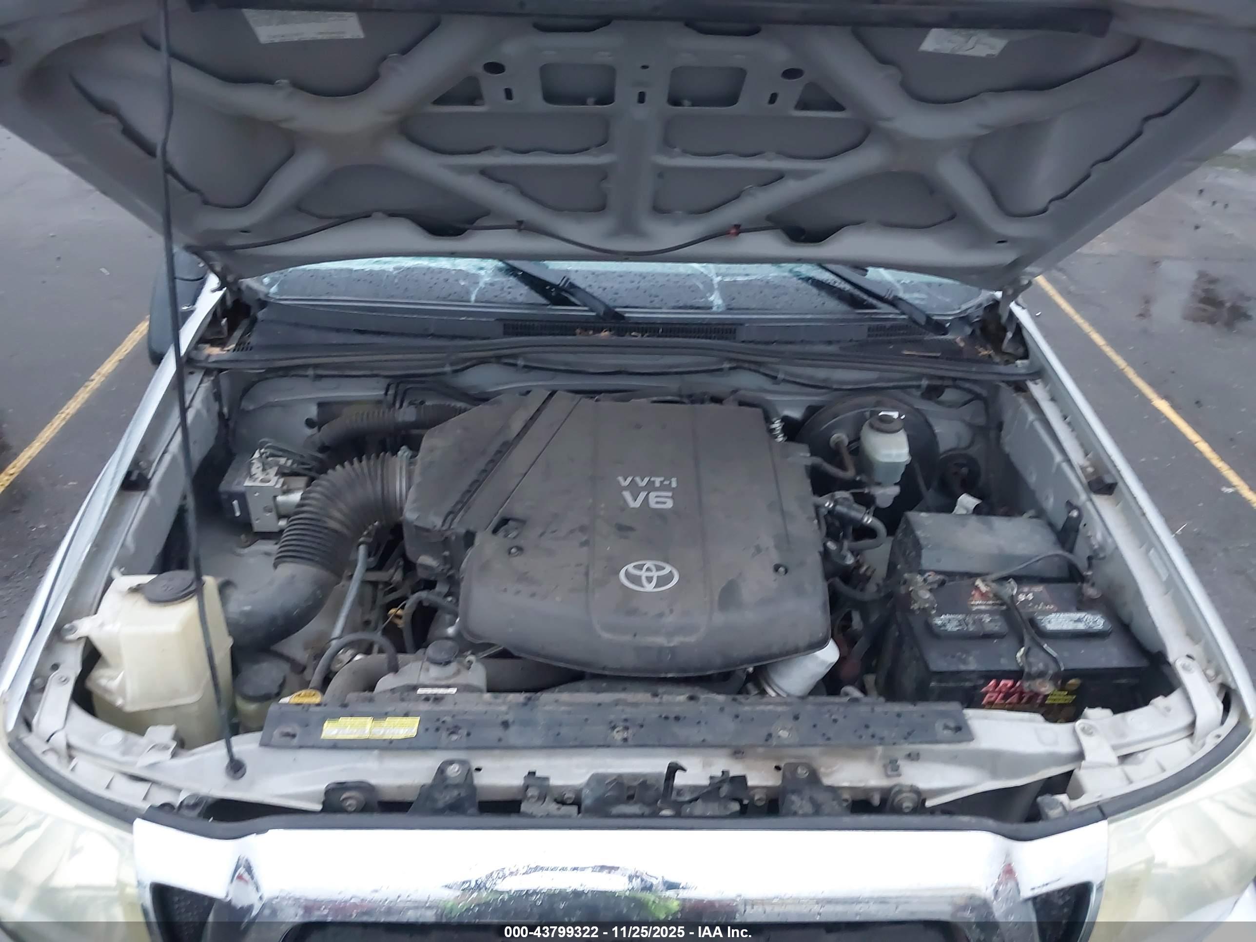 TOYOTA TACOMA image 10