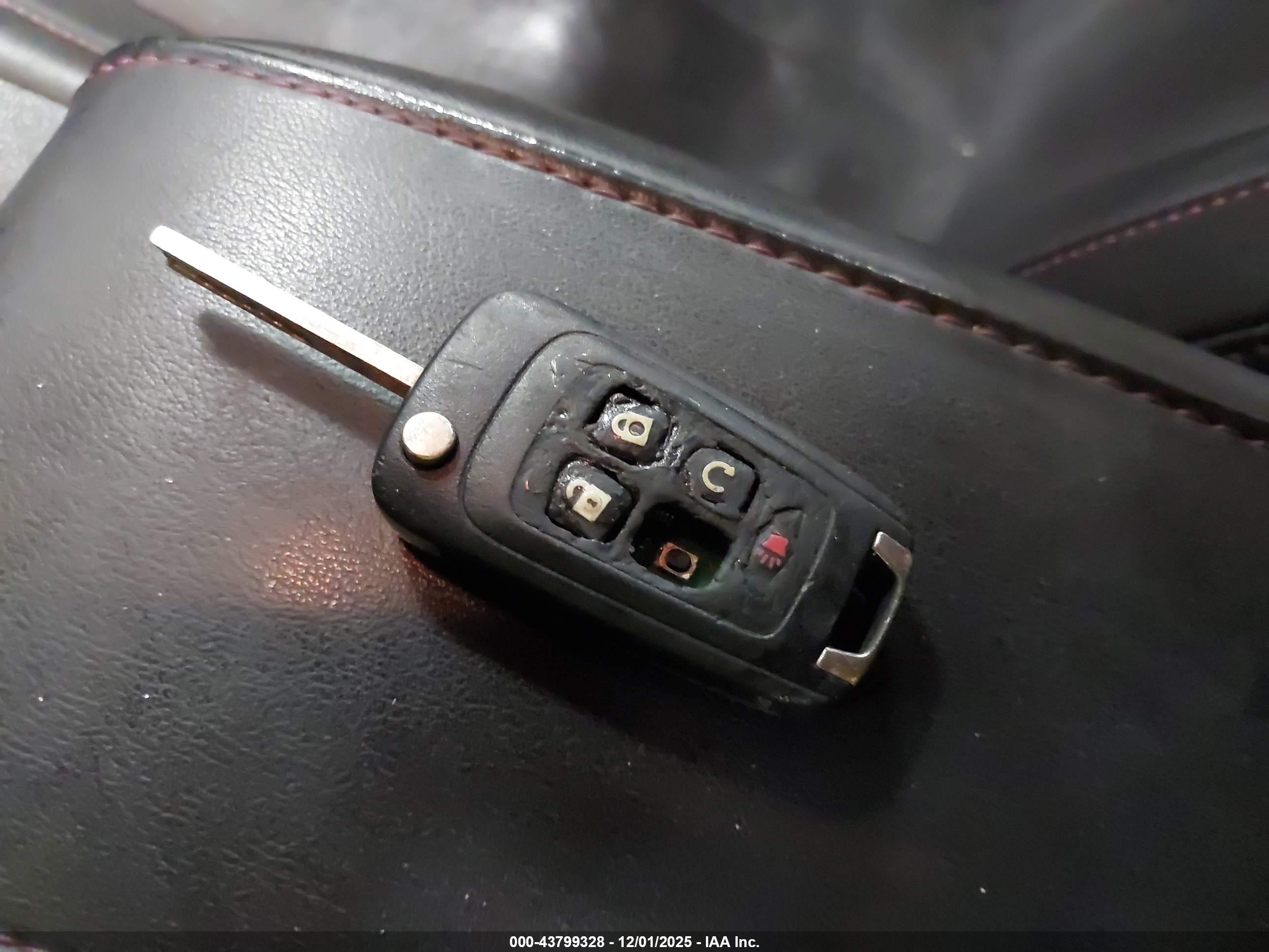 CHEVROLET EQUINOX image 11