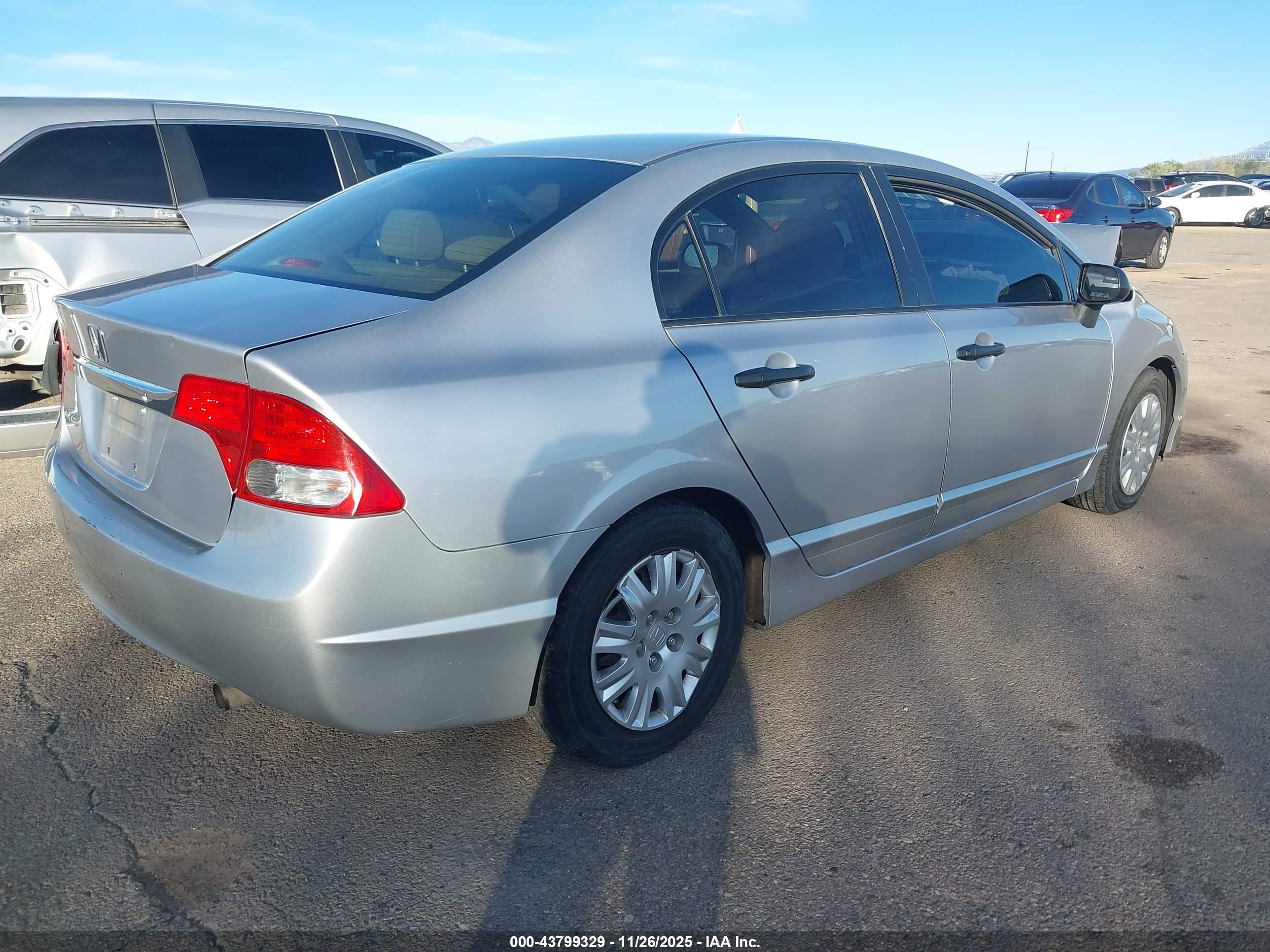 HONDA CIVIC image 4