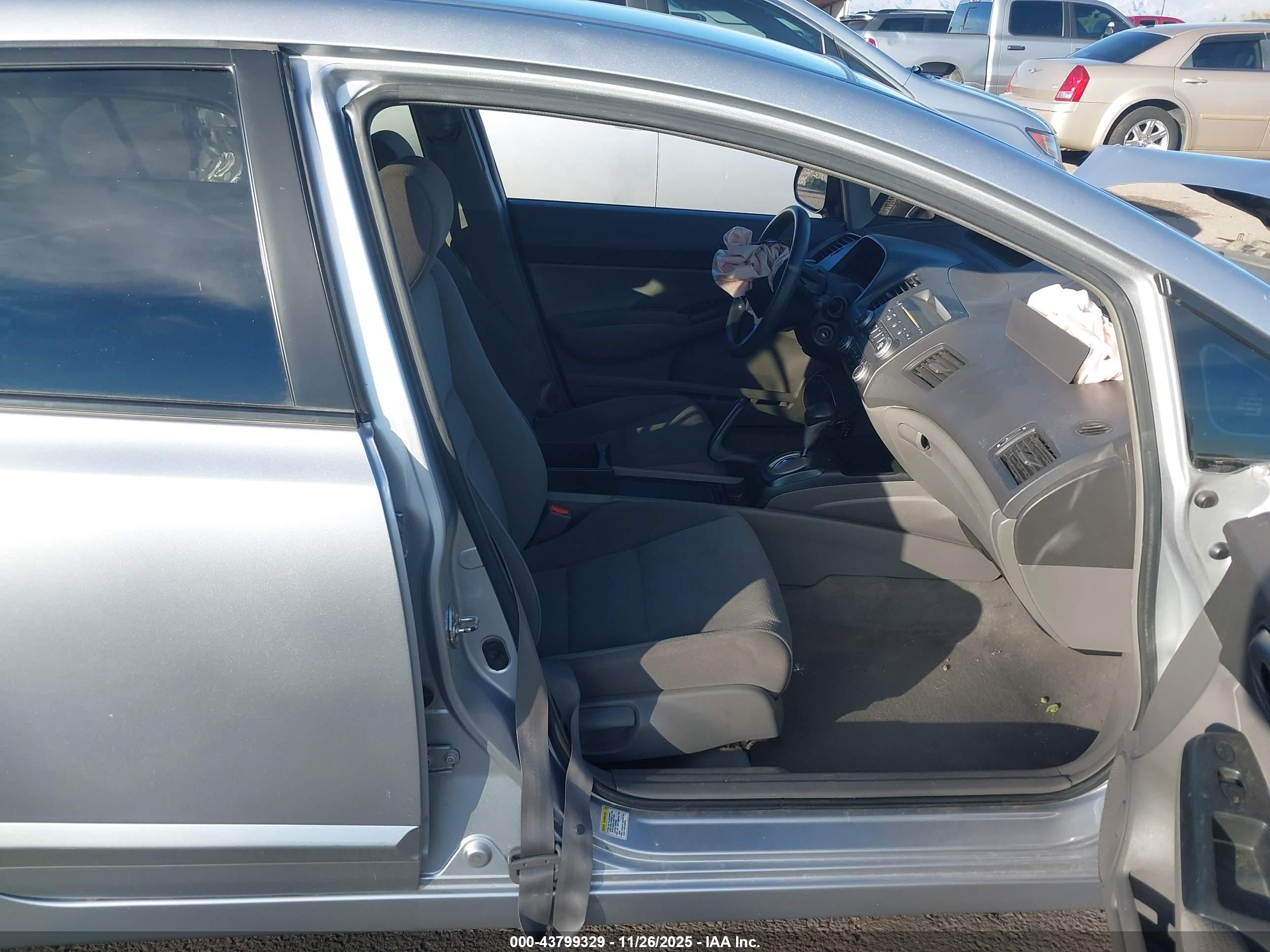 HONDA CIVIC image 5