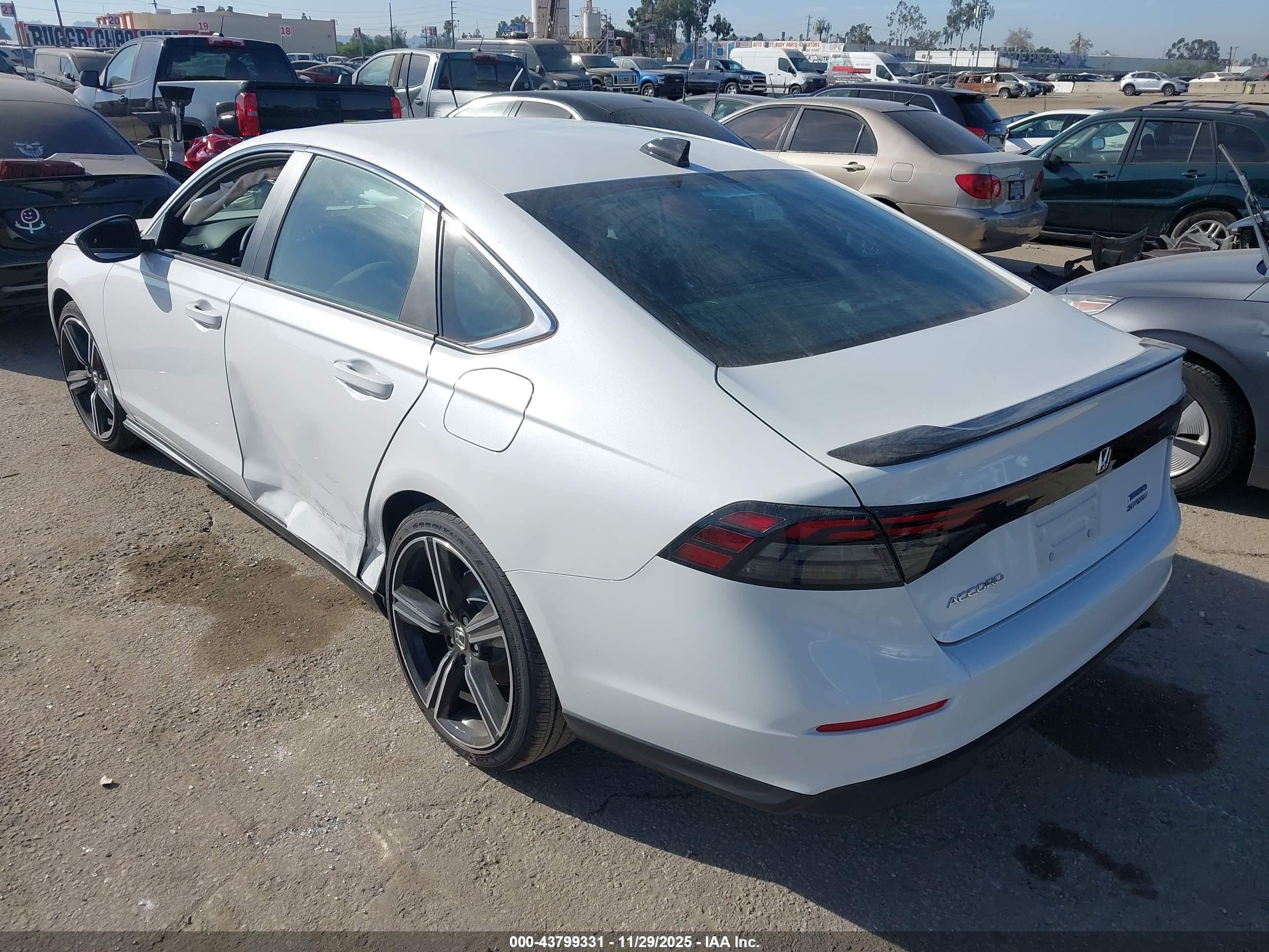 HONDA ACCORD image 3