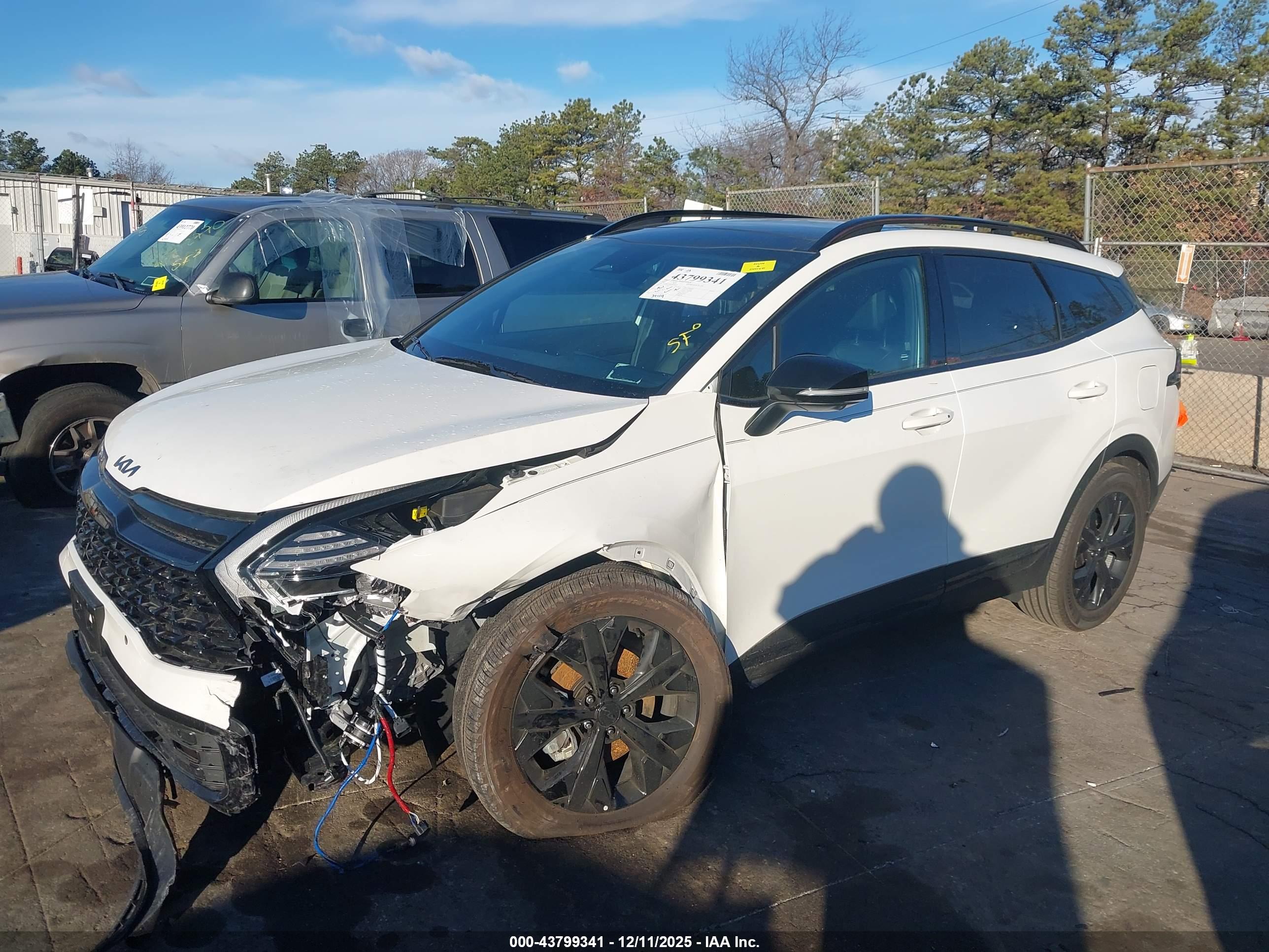 KIA SPORTAGE image 6