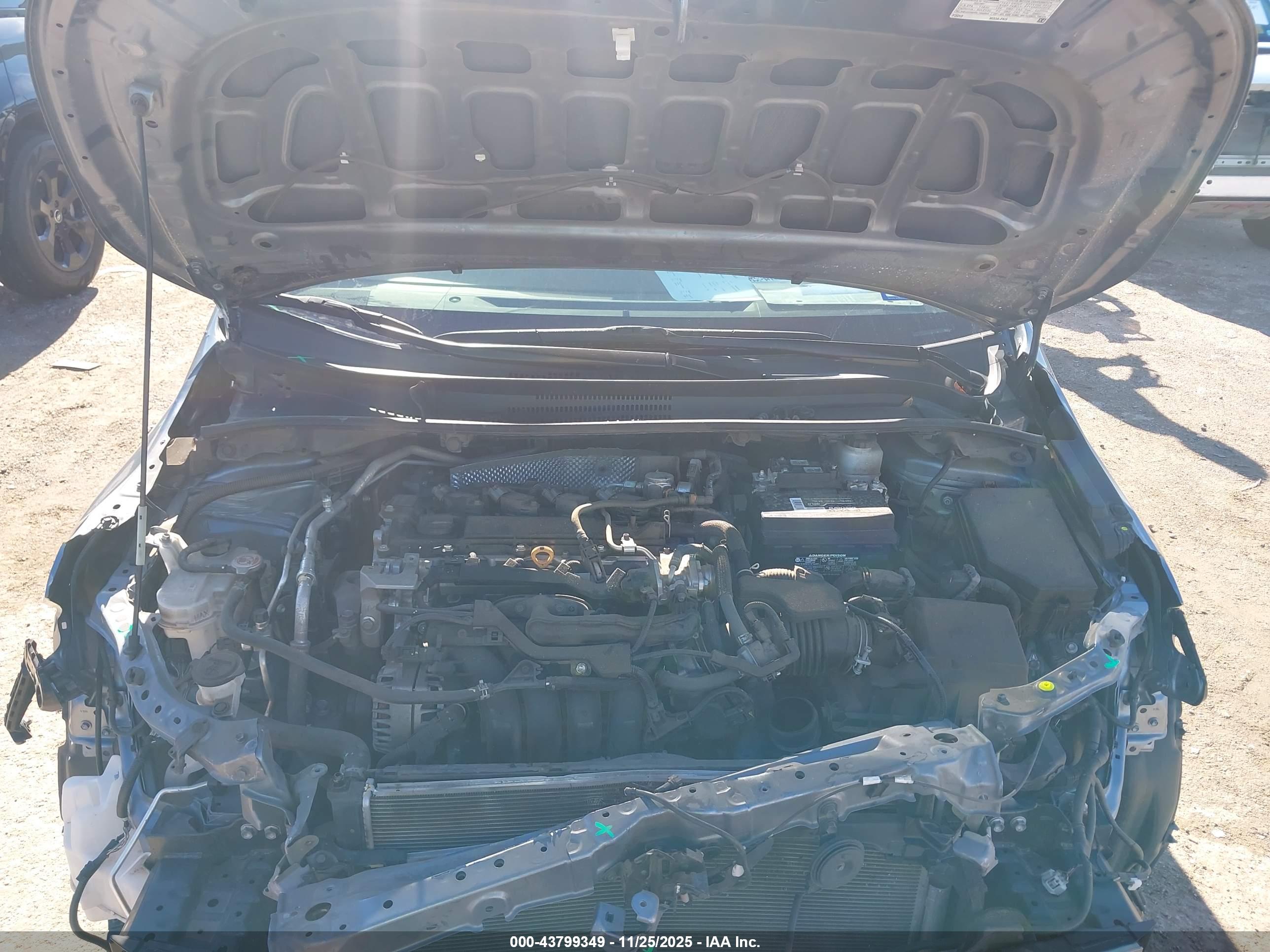 TOYOTA COROLLA image 10