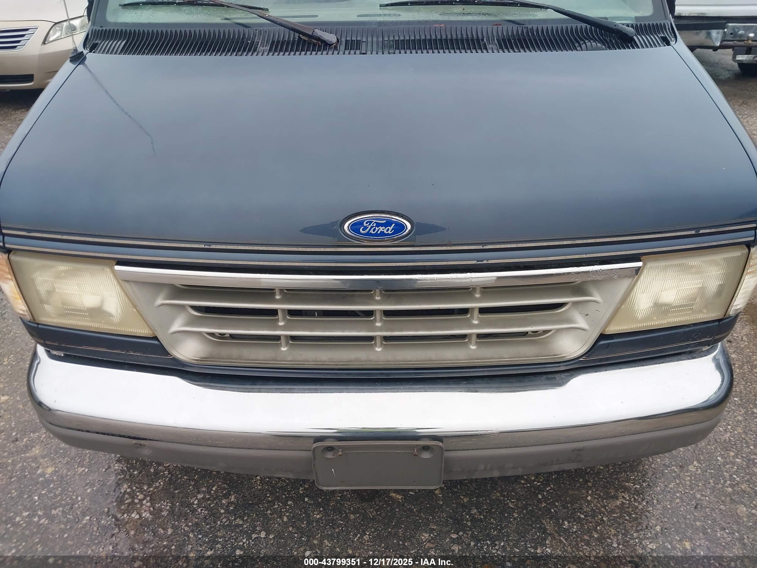 FORD ECONOLINE image 6