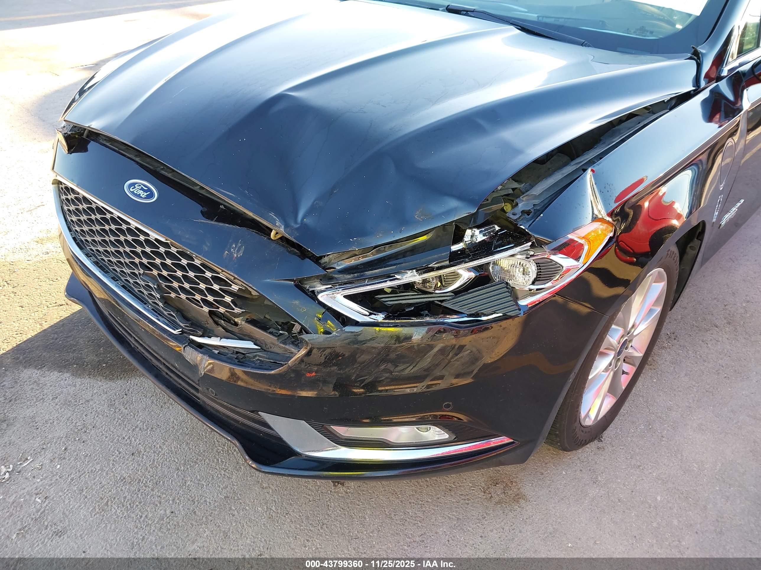 FORD FUSION image 6