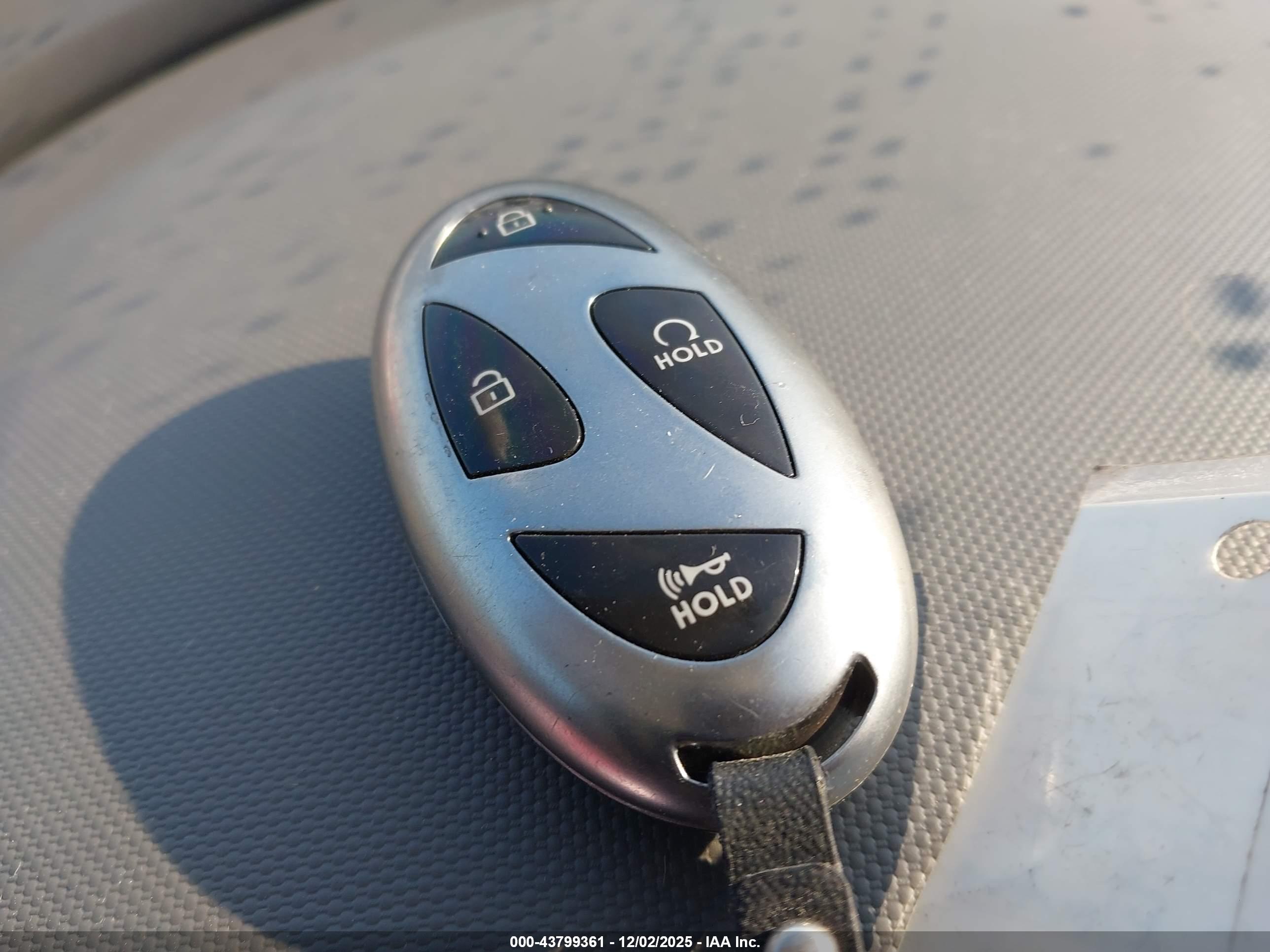 HYUNDAI ELANTRA image 11