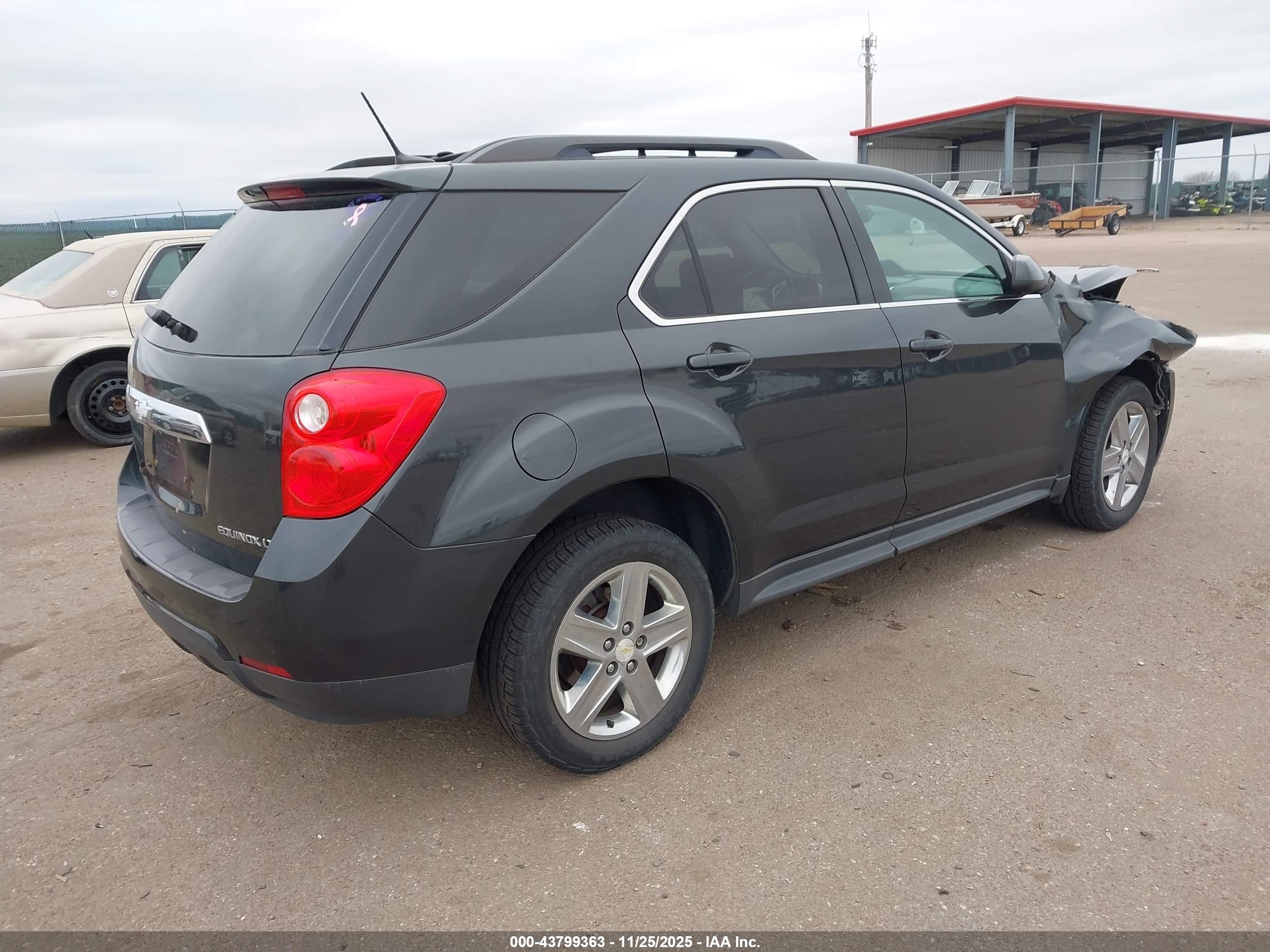 CHEVROLET EQUINOX image 4