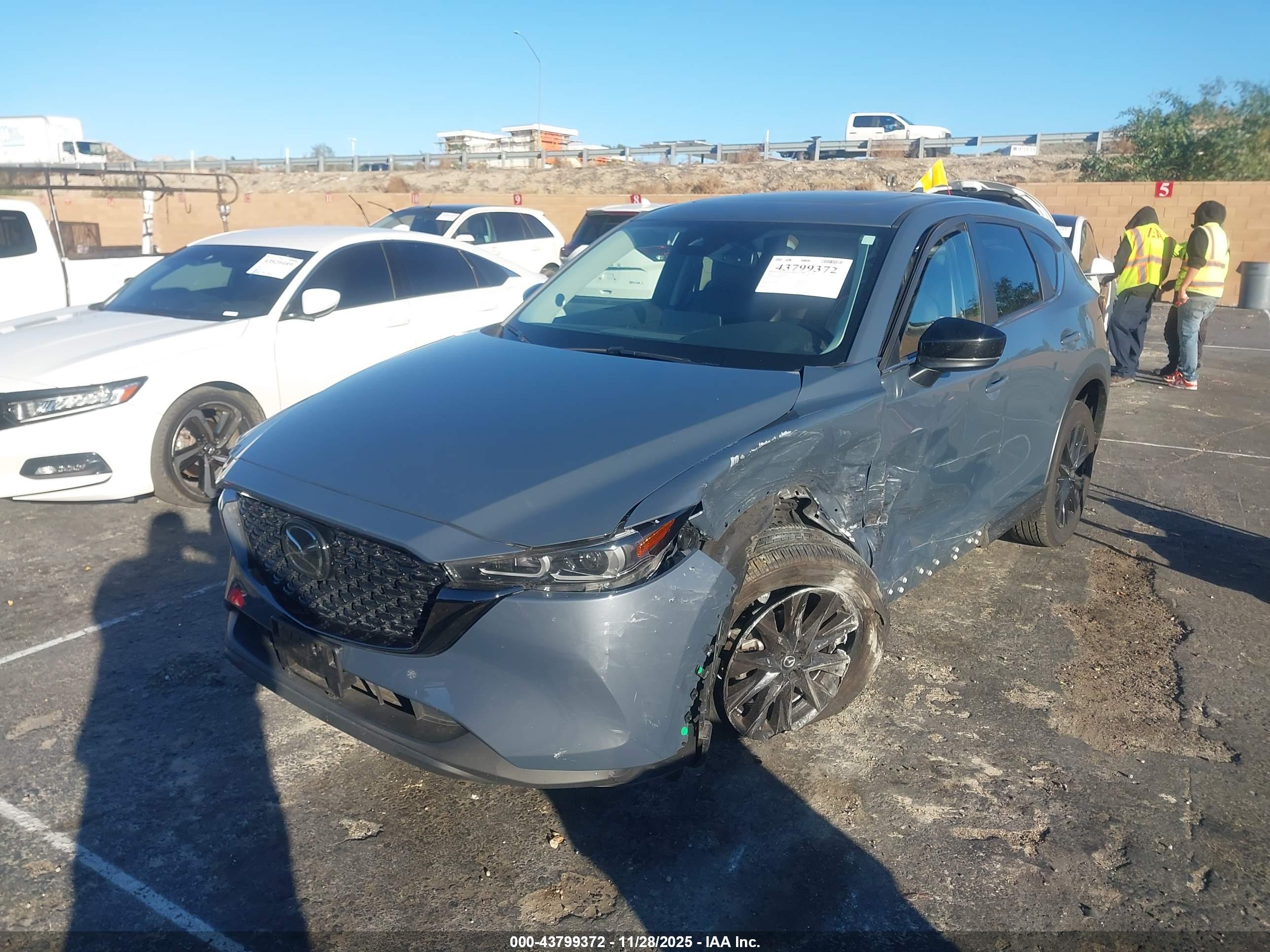 MAZDA CX-5 image 2