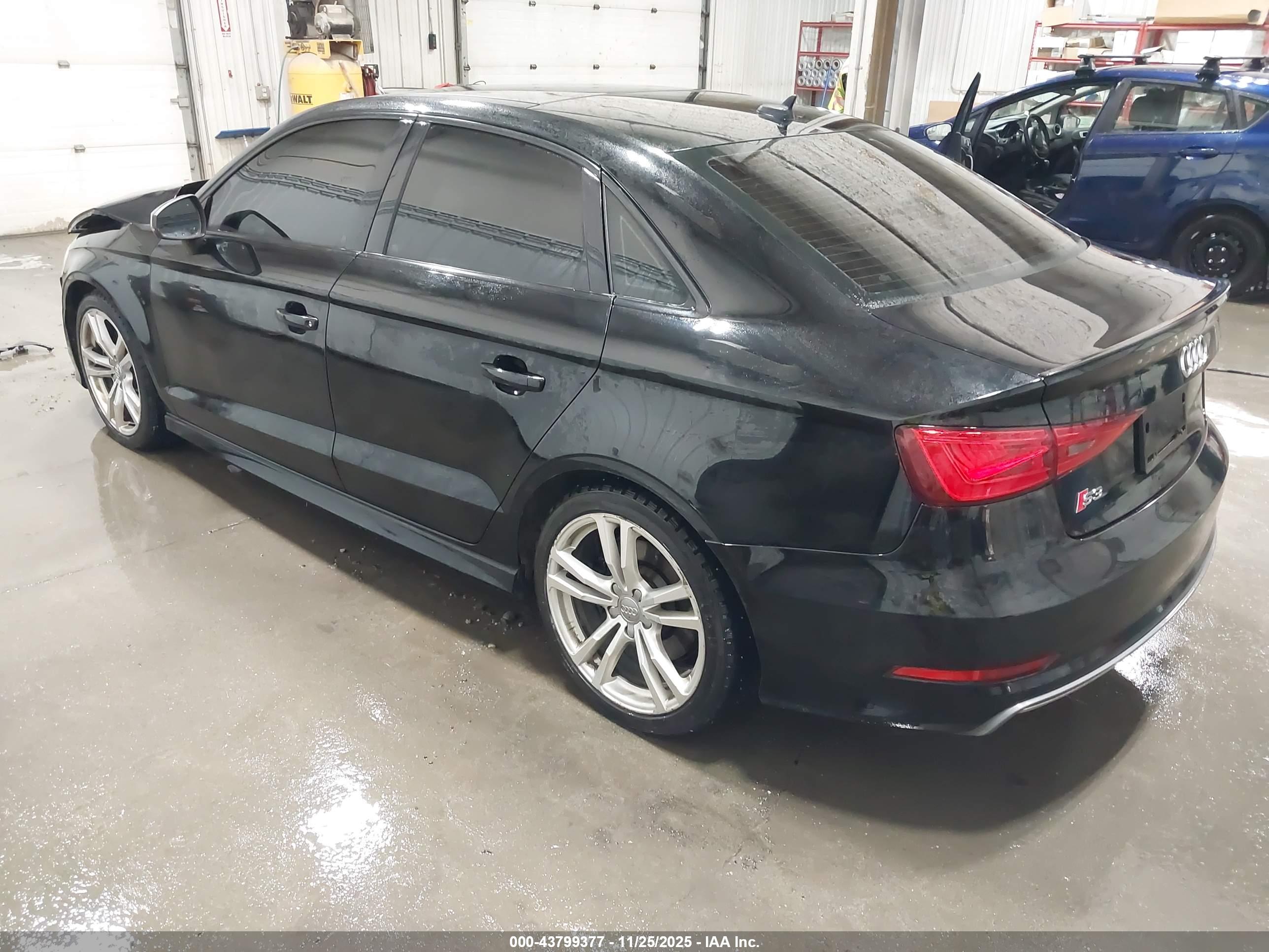 AUDI S3 image 3