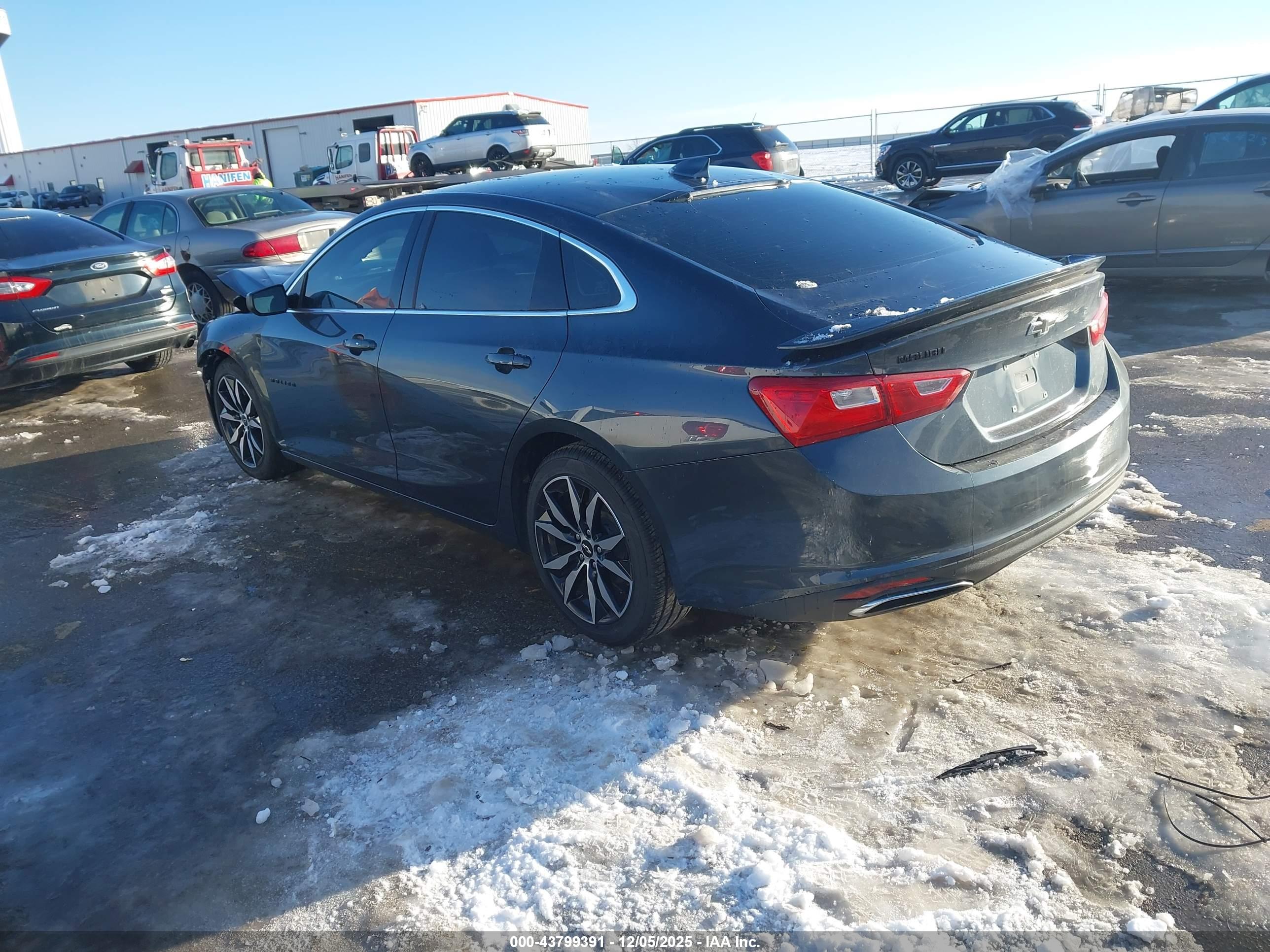 CHEVROLET MALIBU image 3
