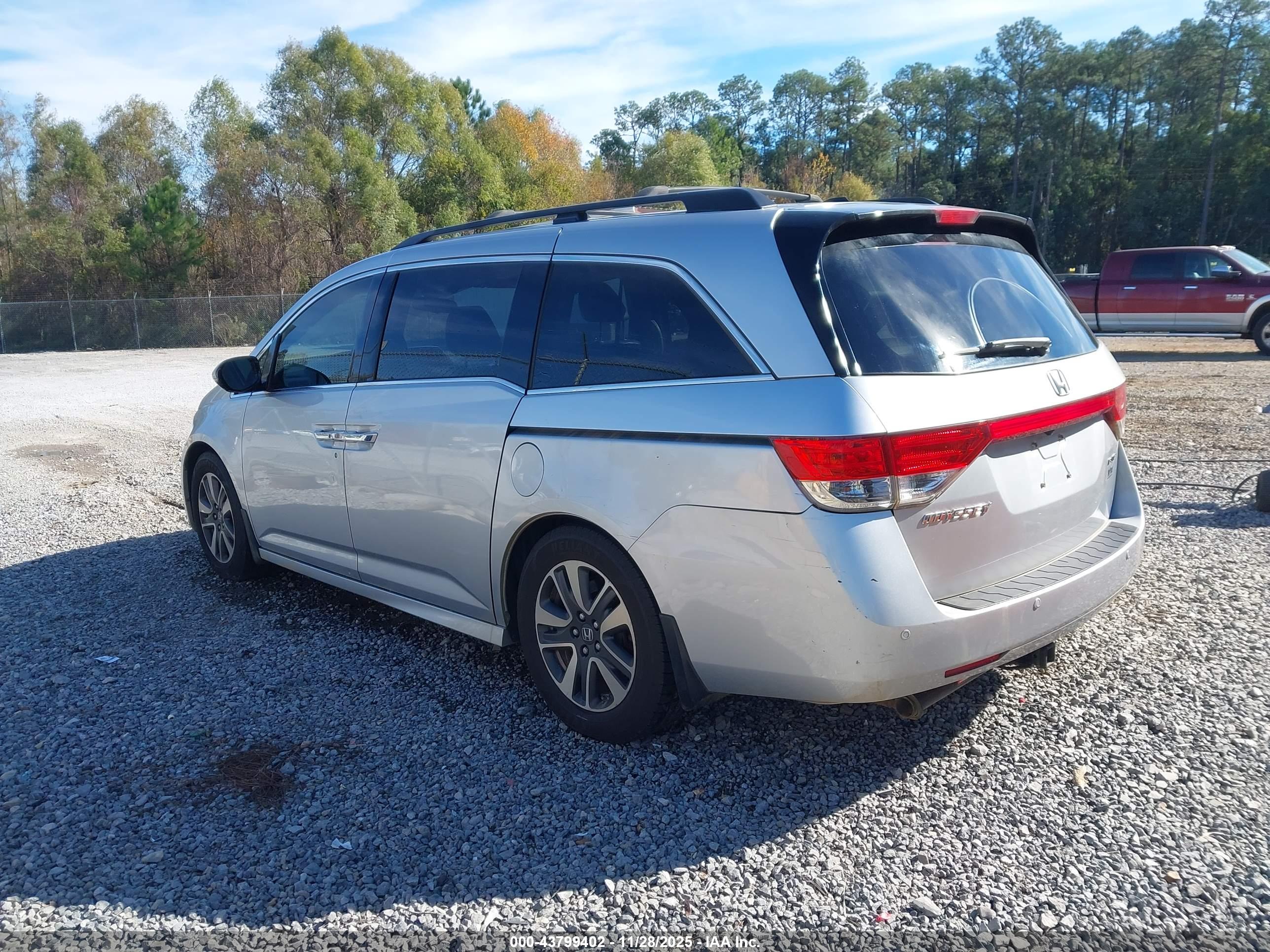 HONDA ODYSSEY image 3