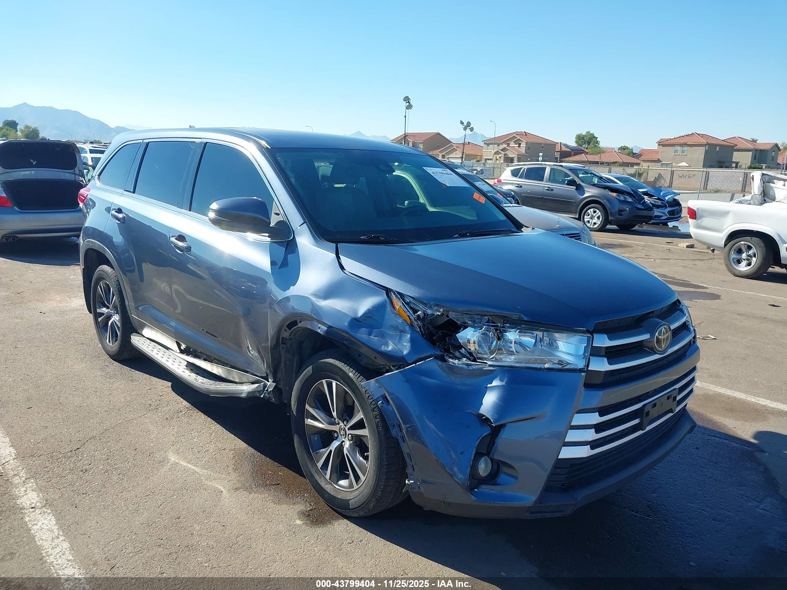 TOYOTA HIGHLANDER image 6
