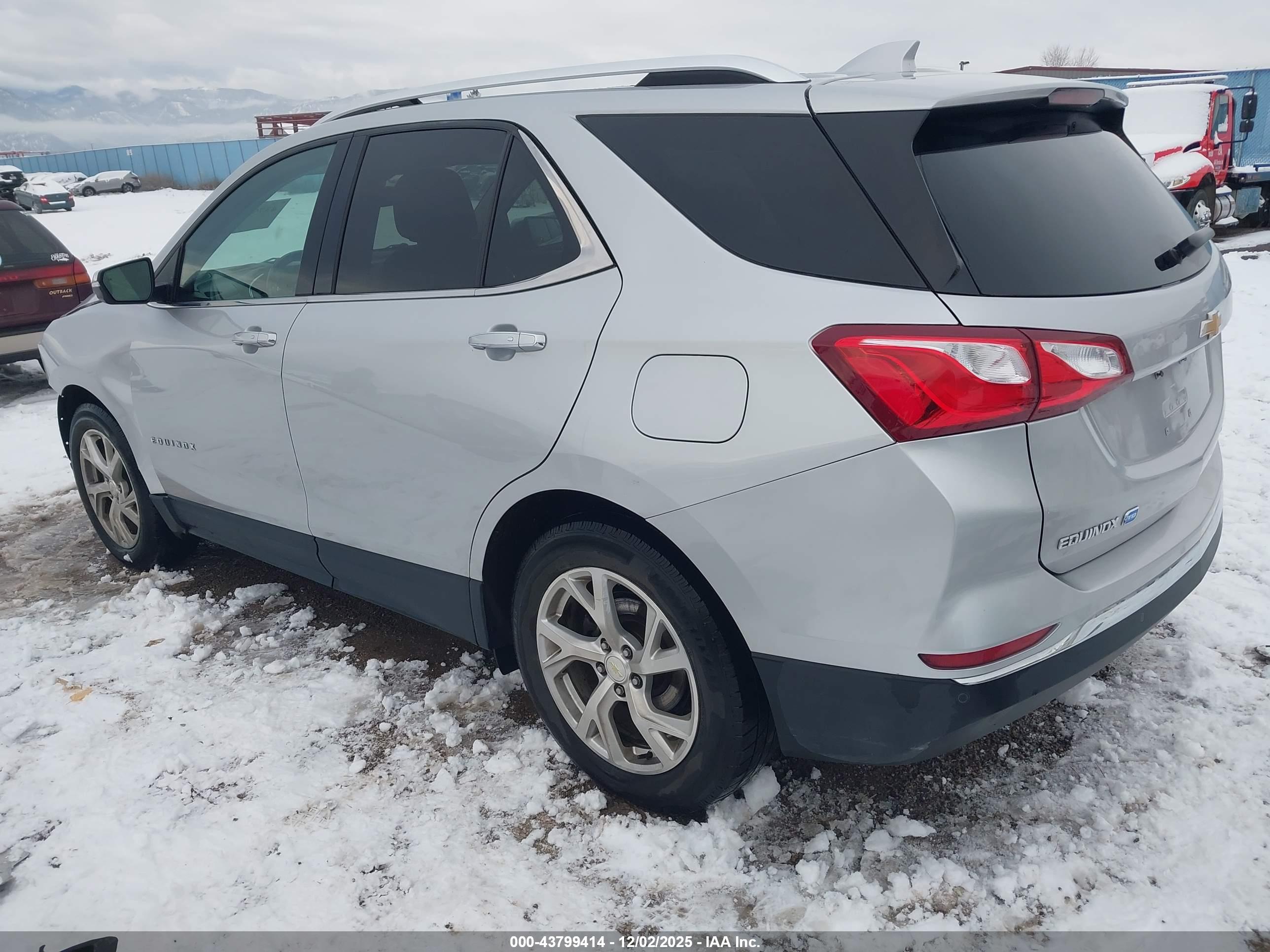 CHEVROLET EQUINOX image 3