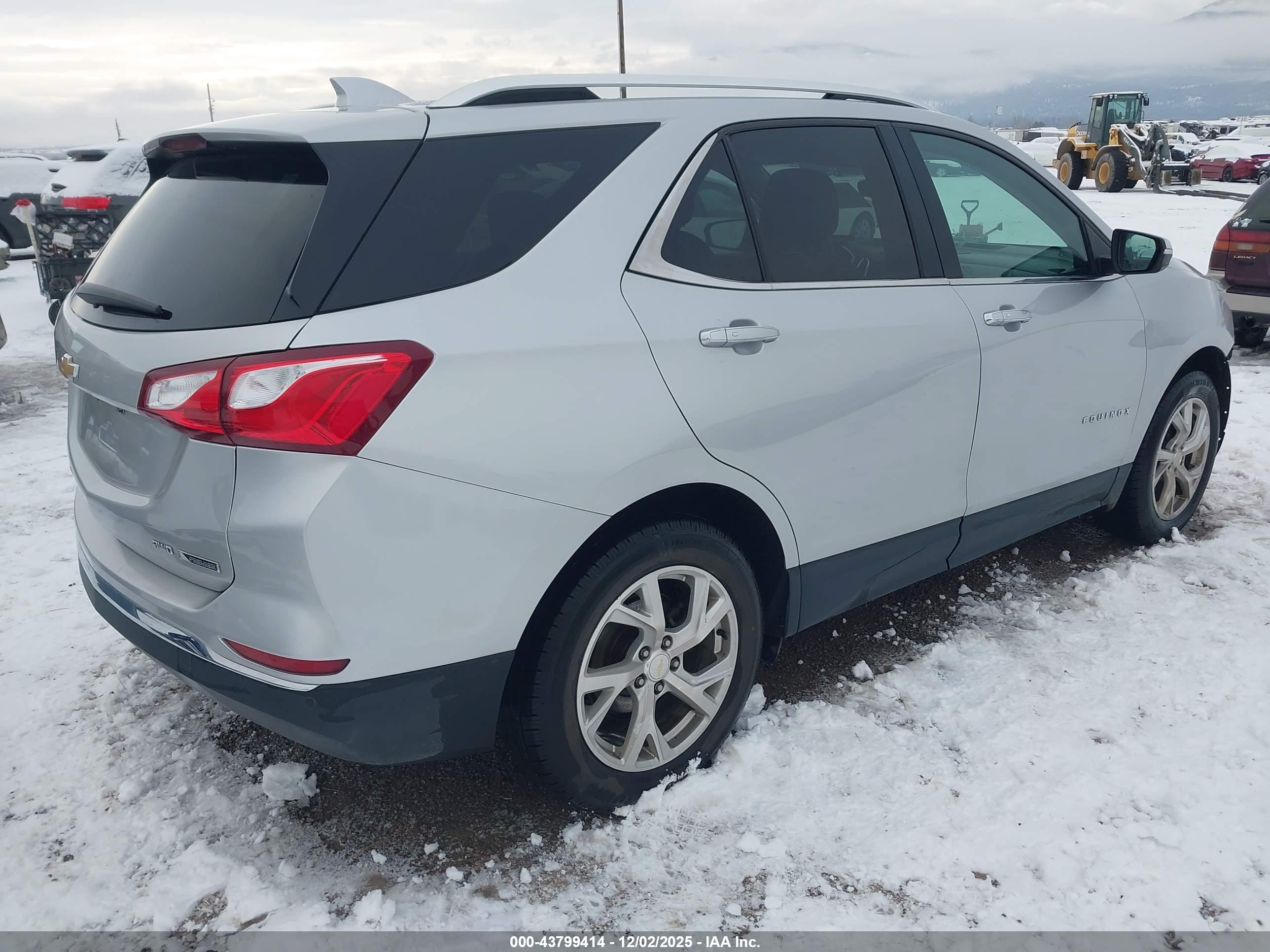 CHEVROLET EQUINOX image 4
