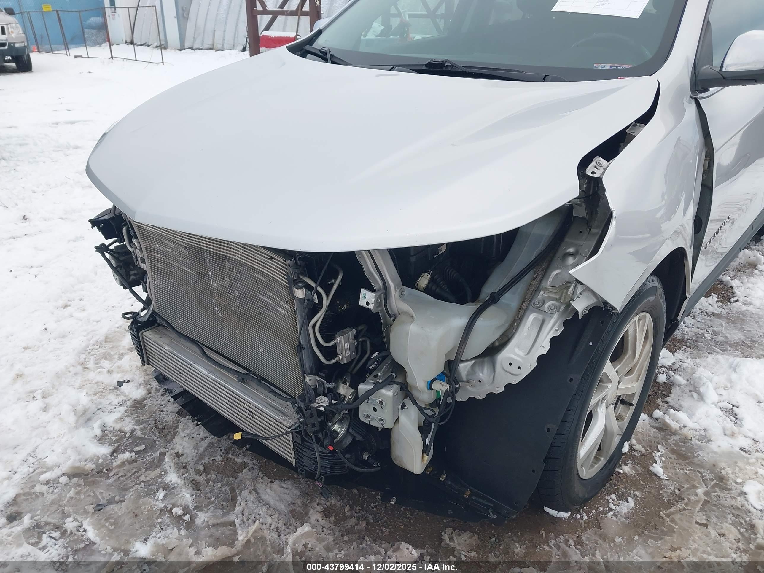 CHEVROLET EQUINOX image 6