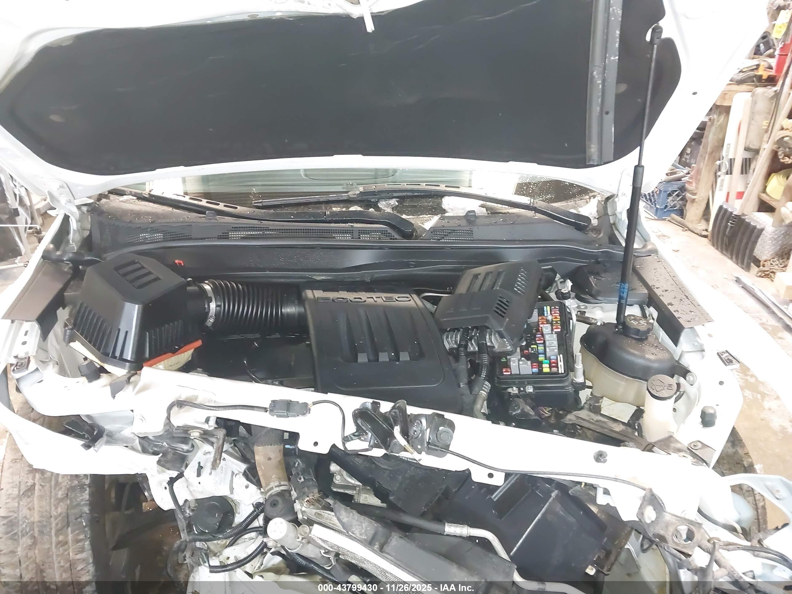 CHEVROLET EQUINOX image 10