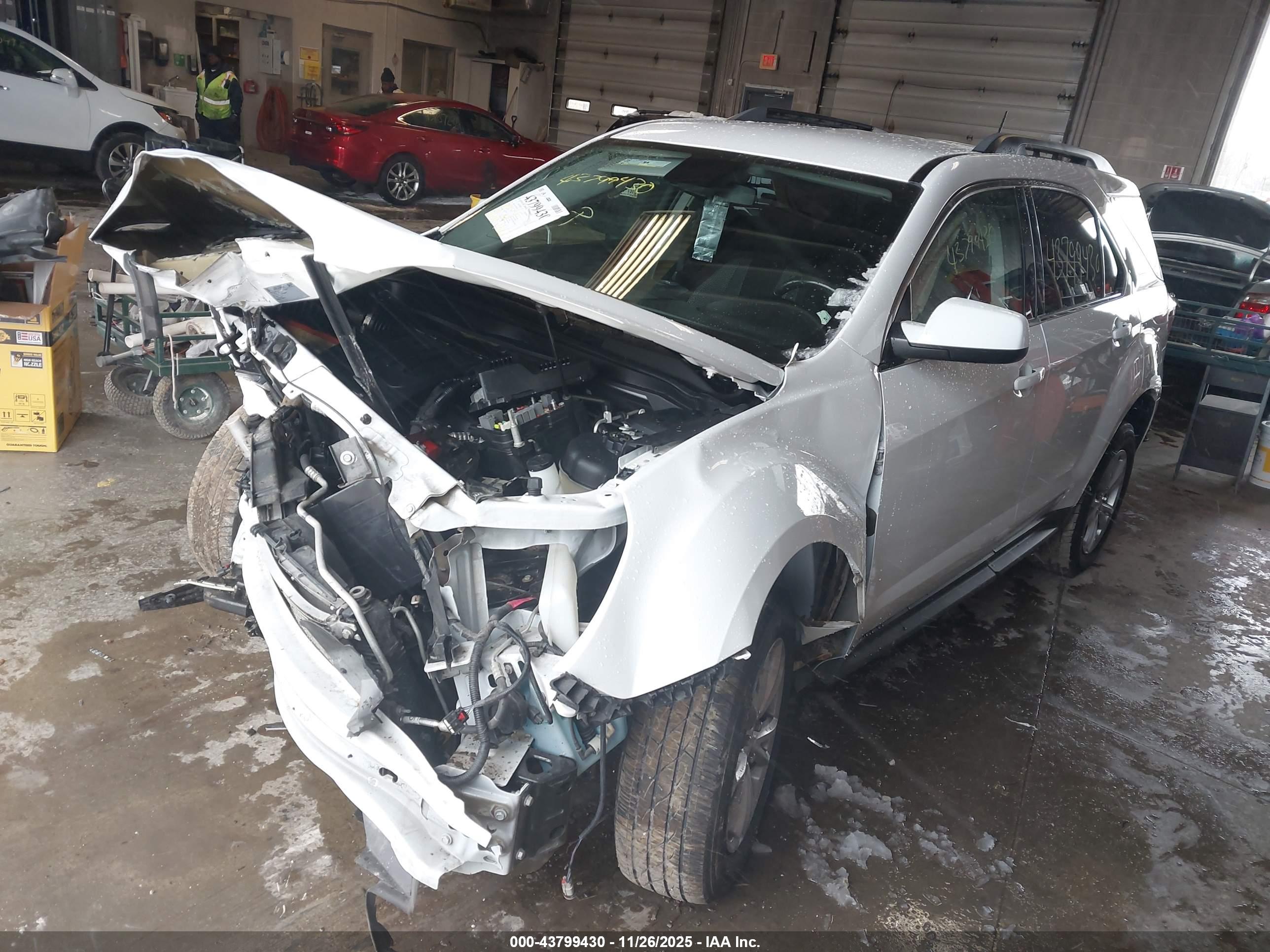 CHEVROLET EQUINOX image 2
