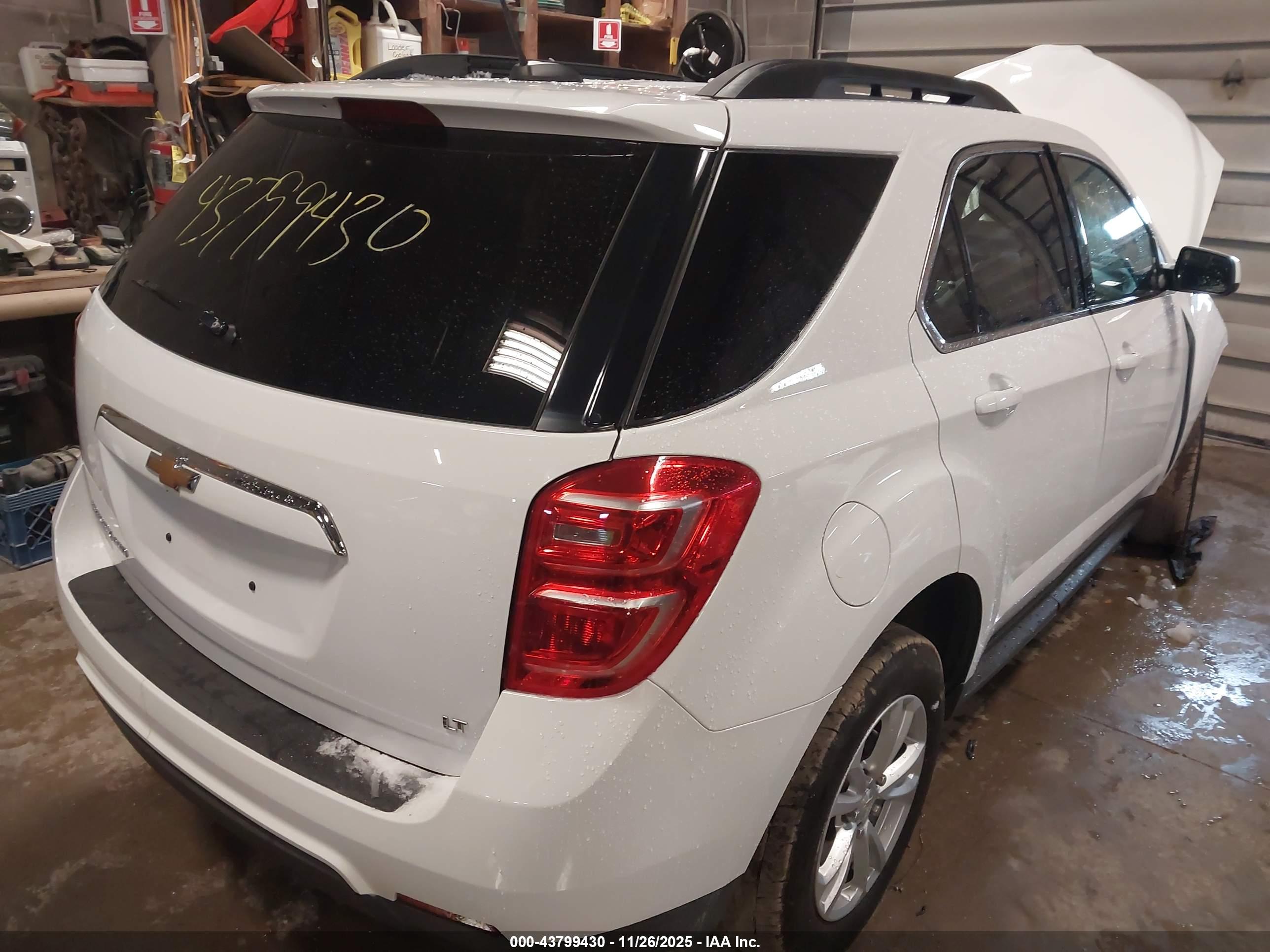 CHEVROLET EQUINOX image 4