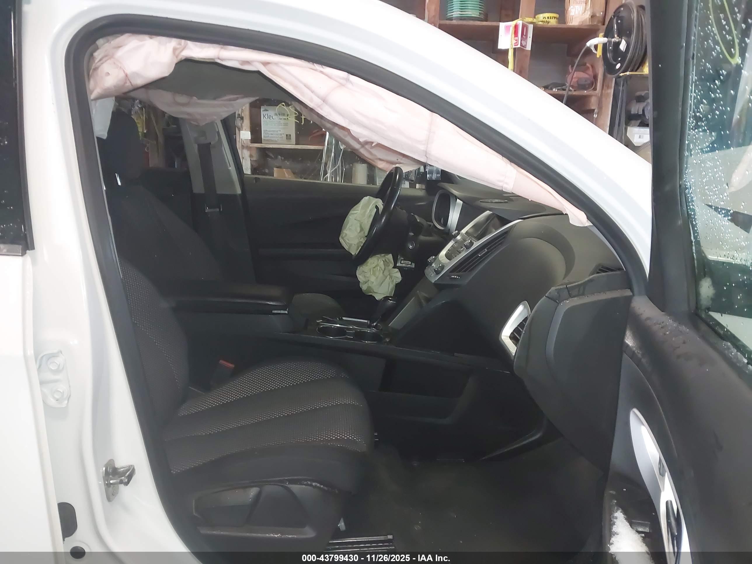 CHEVROLET EQUINOX image 5