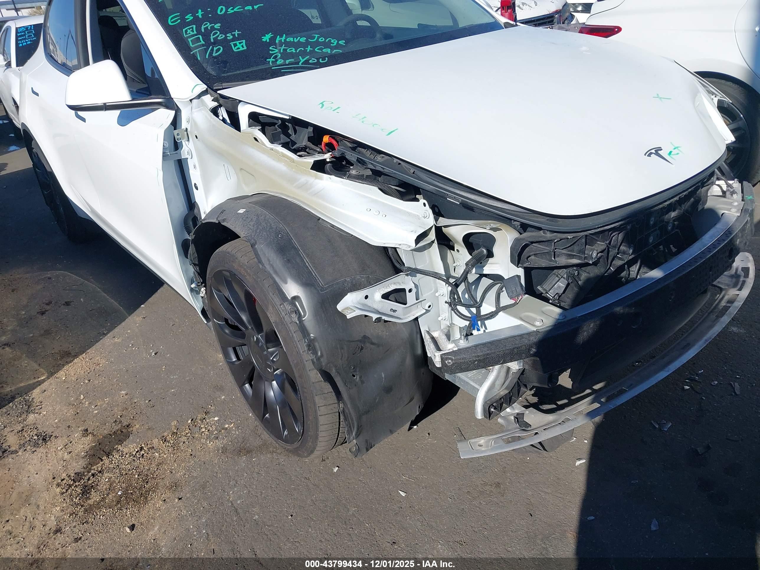TESLA MODEL image 6