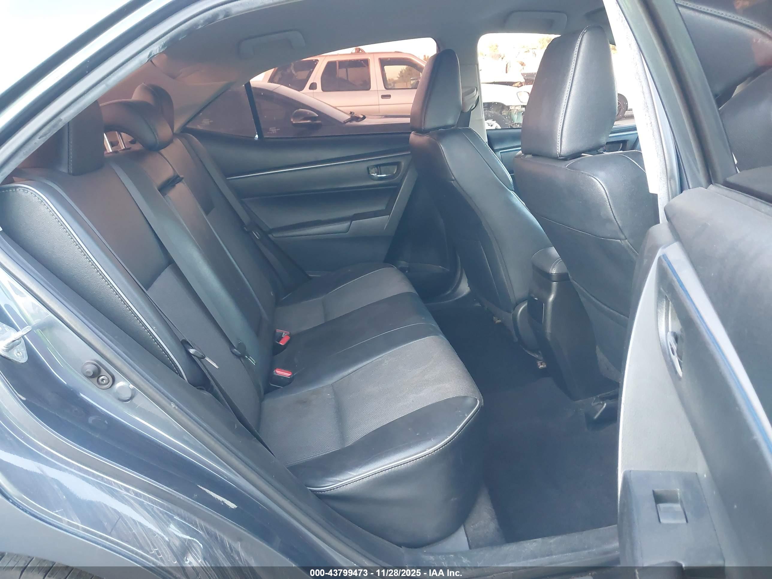 TOYOTA COROLLA image 8