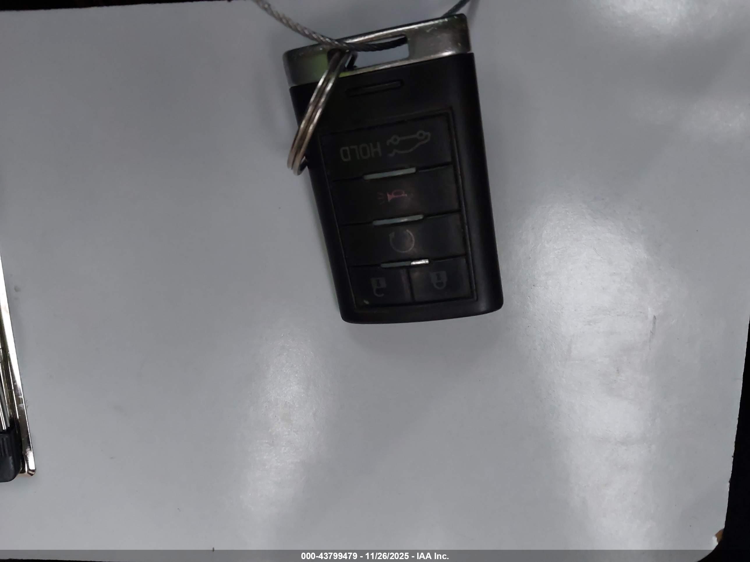 CADILLAC XTS image 11