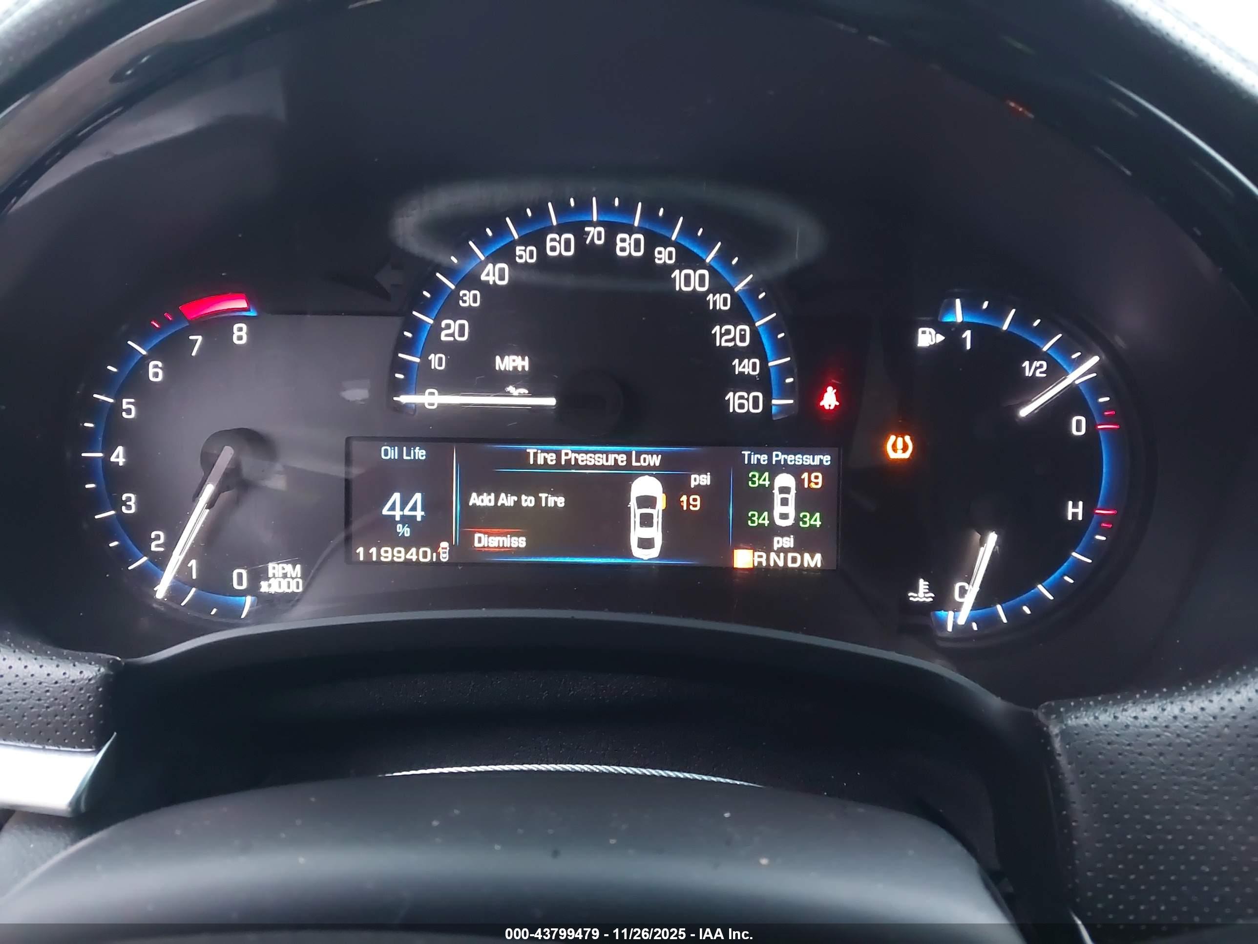 CADILLAC XTS image 7