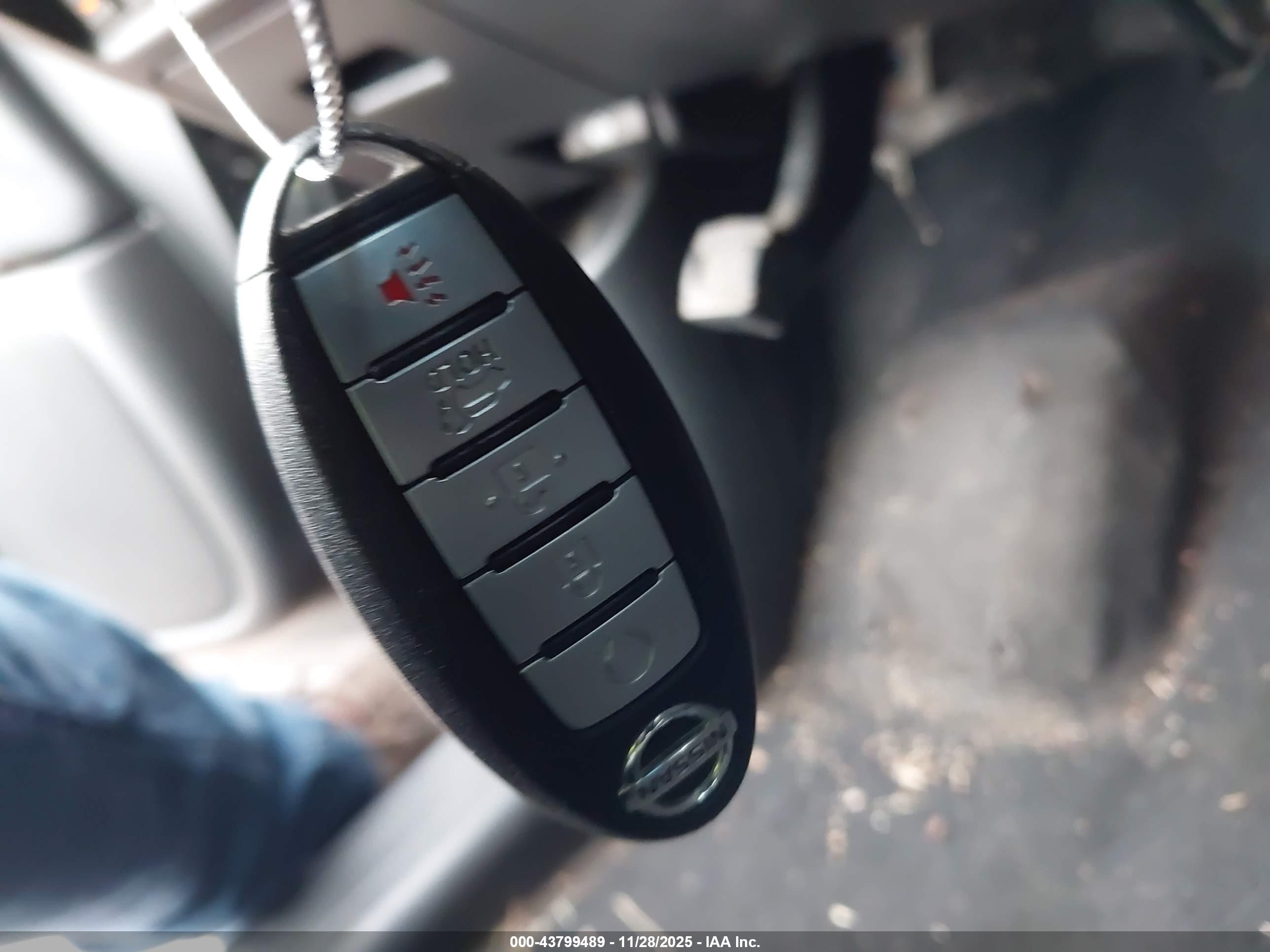 NISSAN PATHFINDER image 11